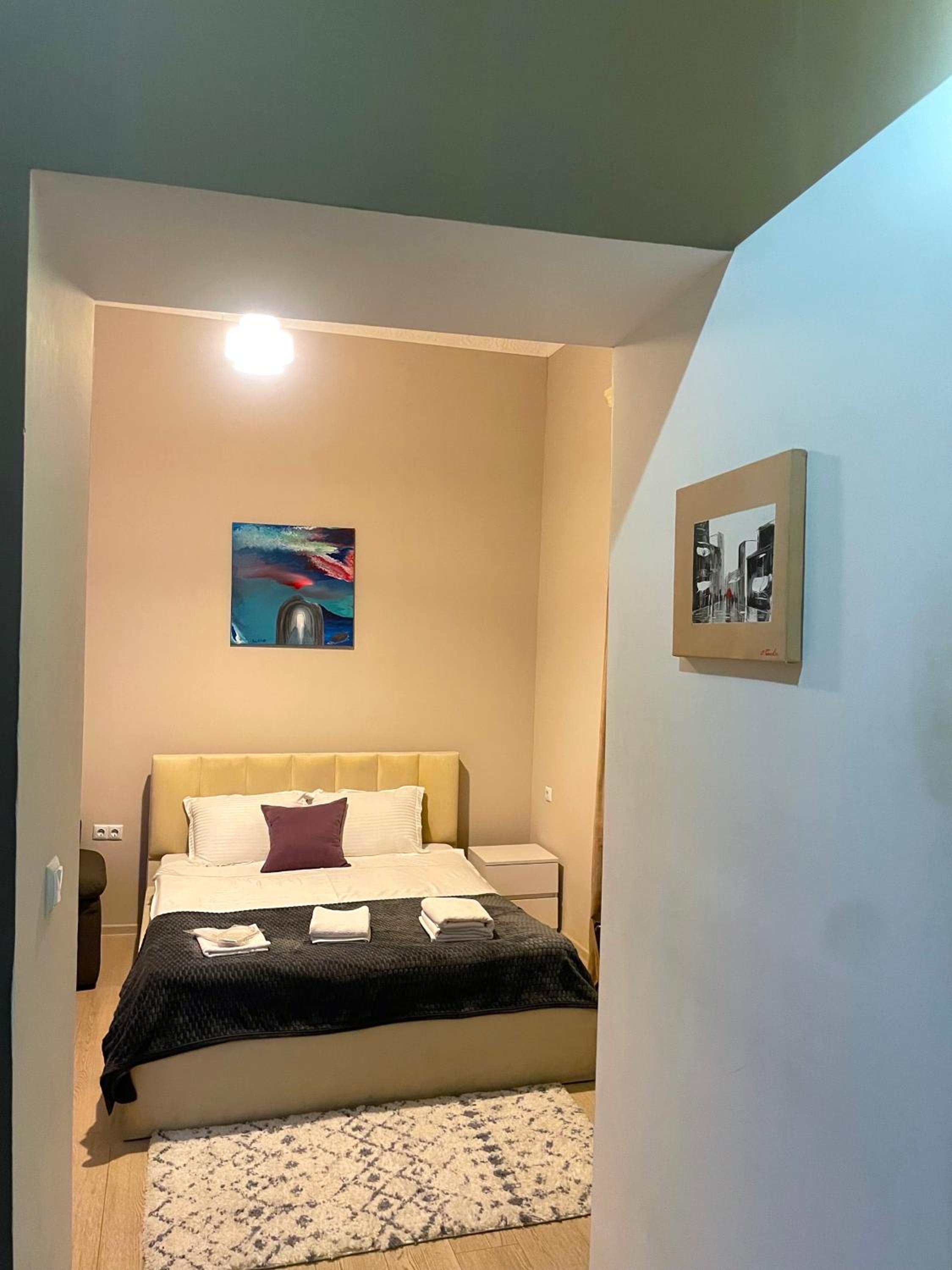Large Double Room