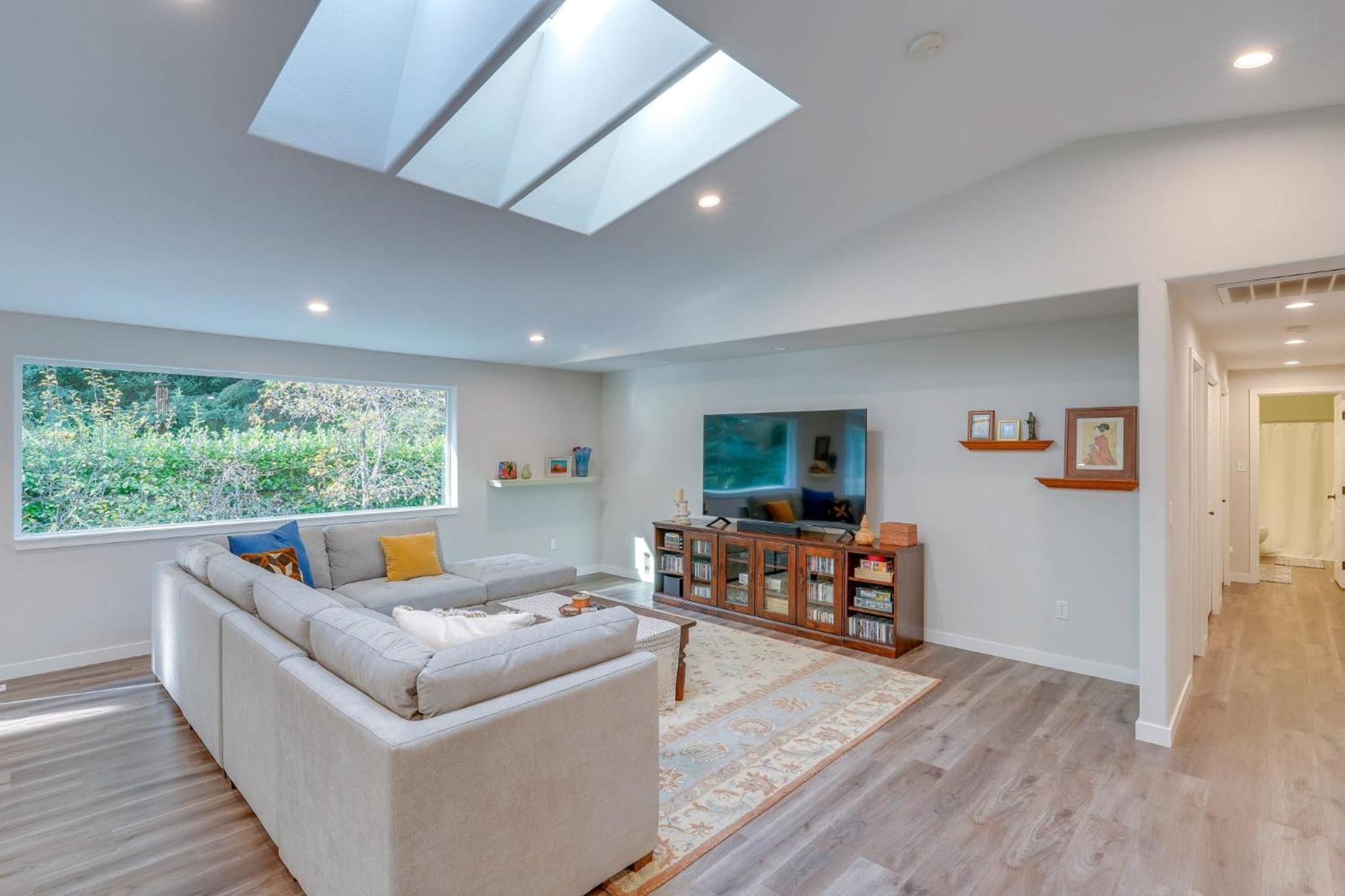 Three-Bedroom House photo 1