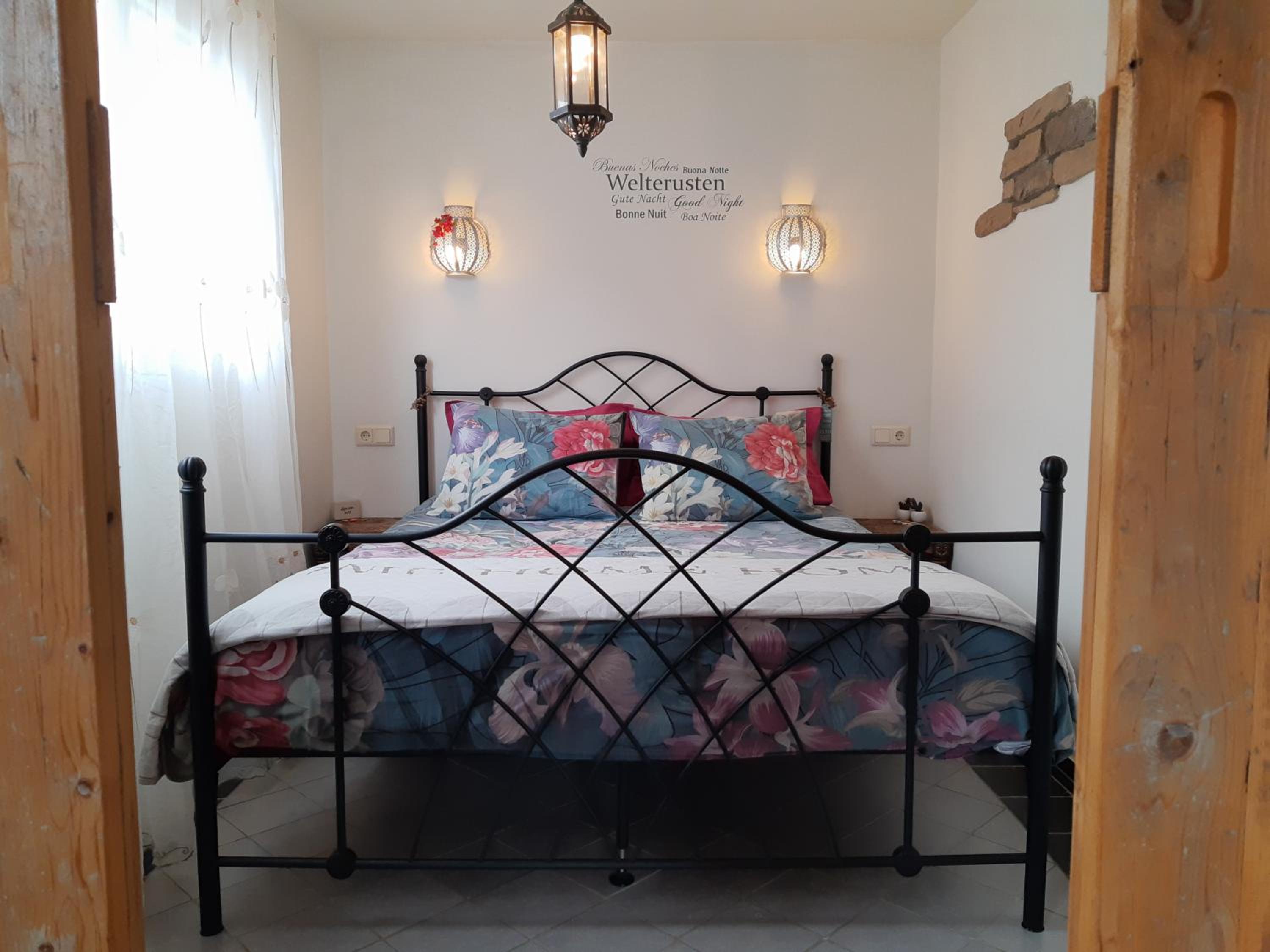 One-Bedroom House photo 2