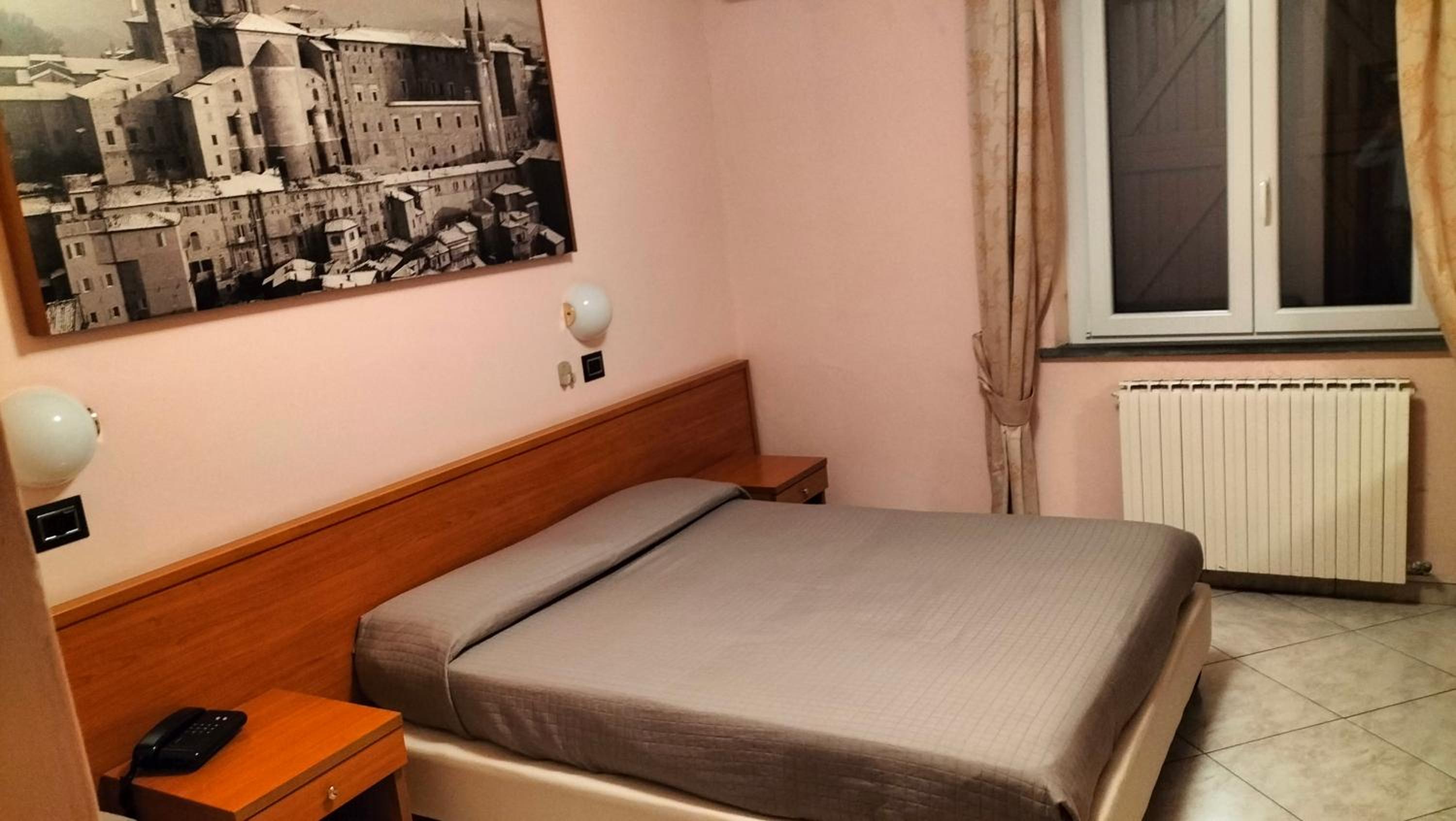 Economy Double Room - Photo 4