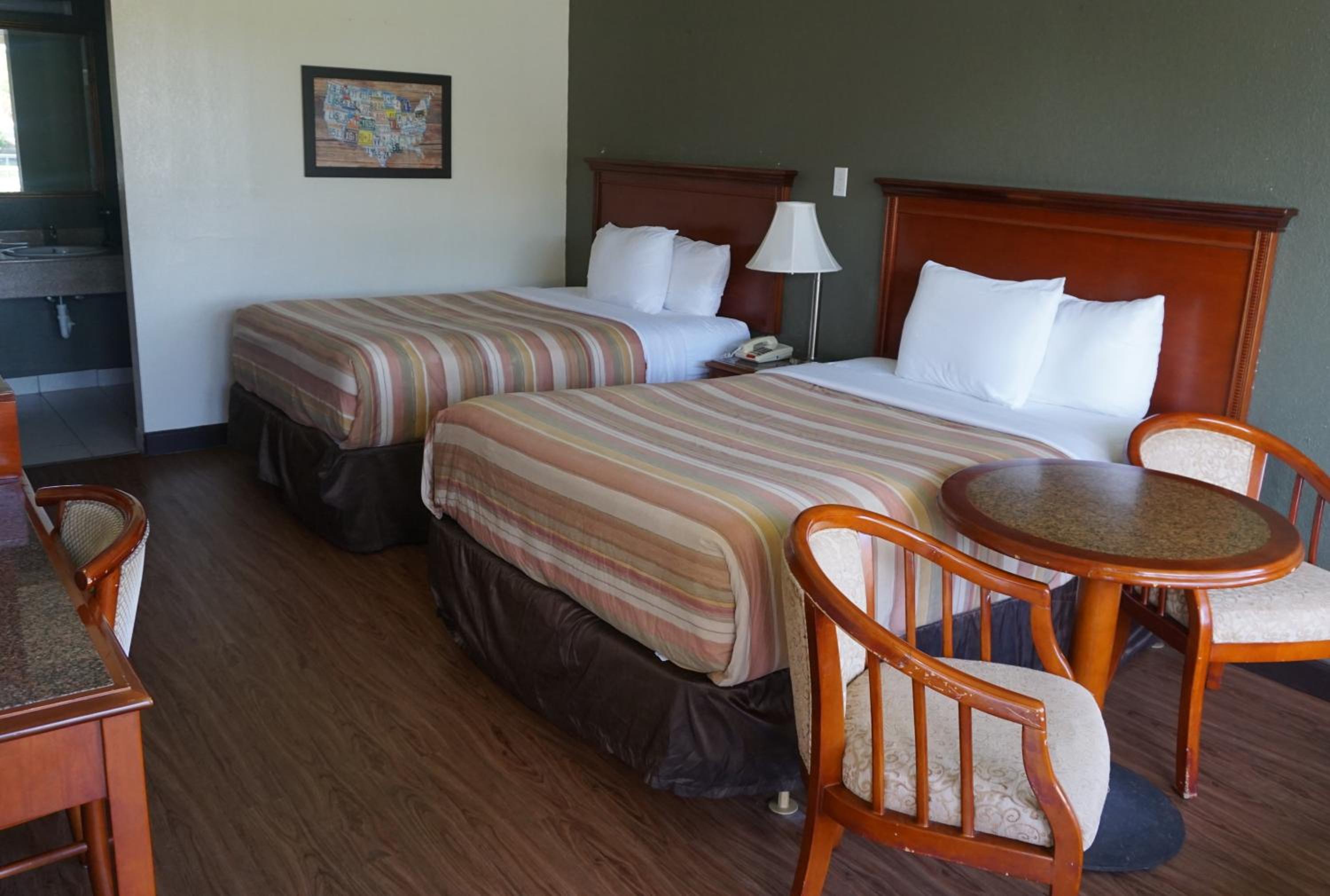 Economy Double Room - Photo 2