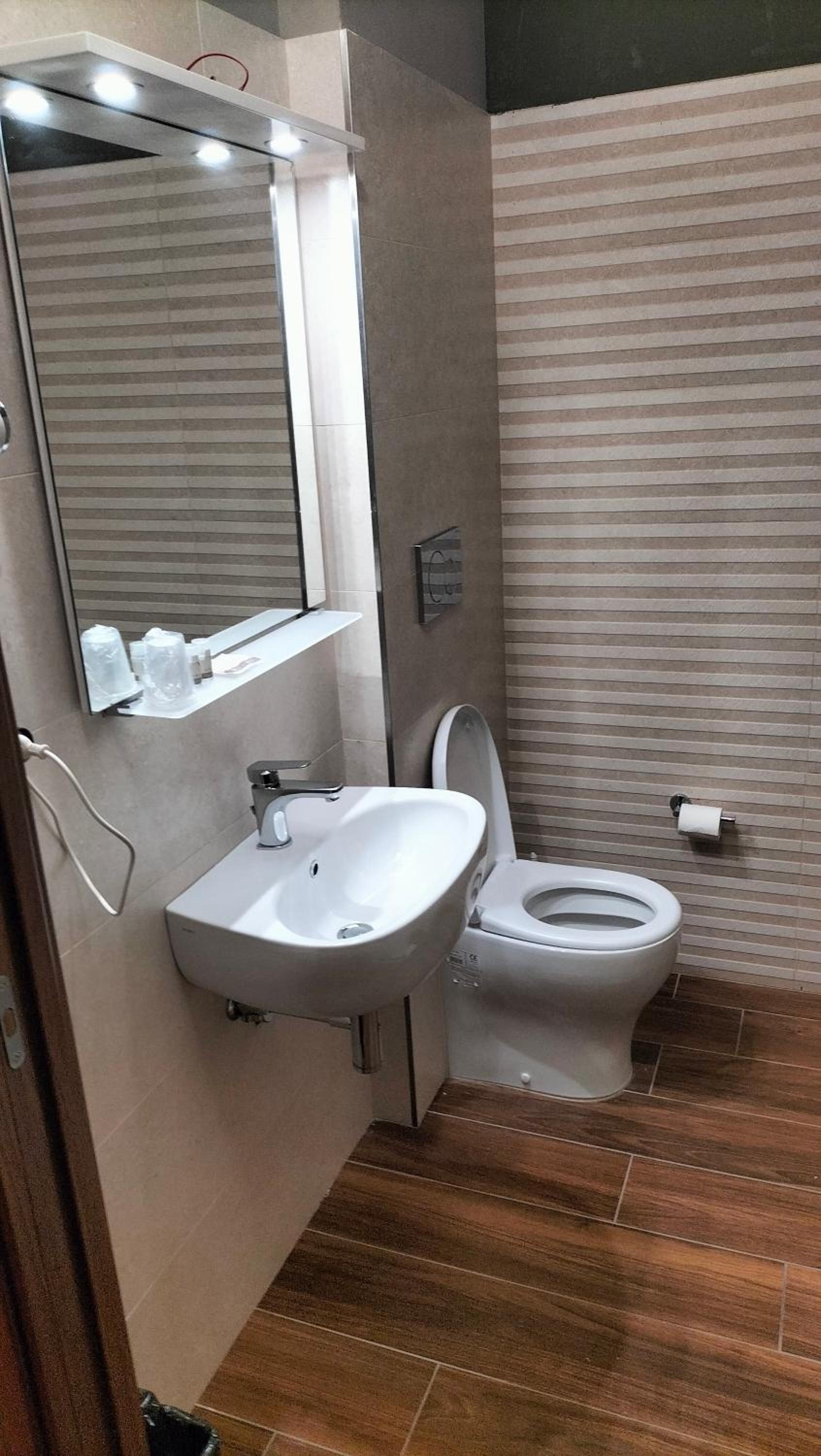 Double or Twin Room - Photo 2