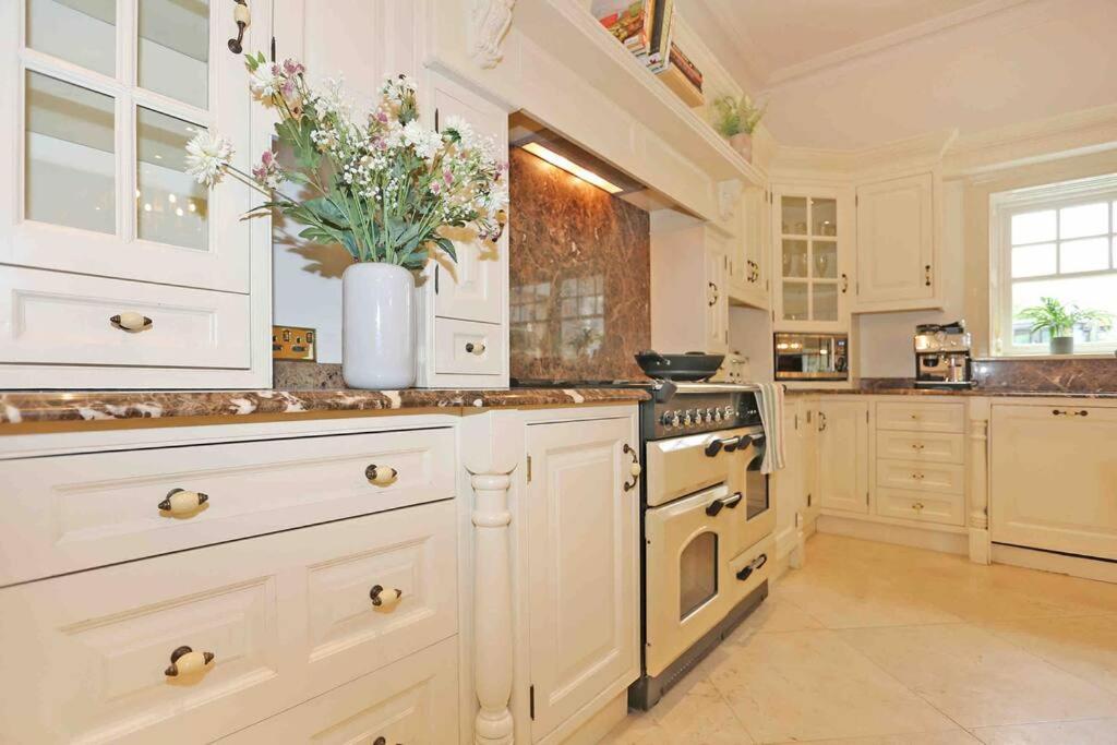 Villa photo 3