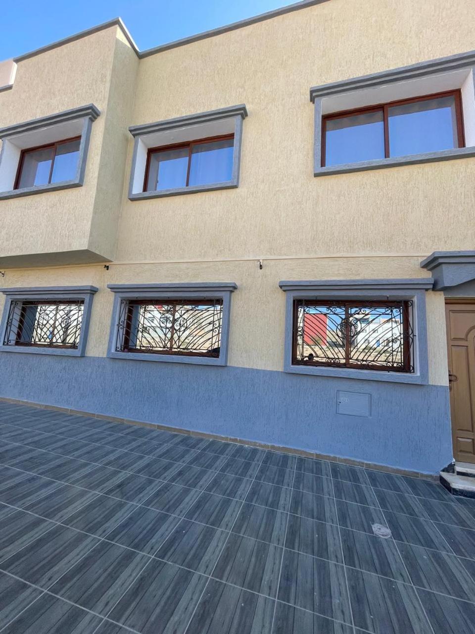 Apartment - Ground Floor - Photo 2