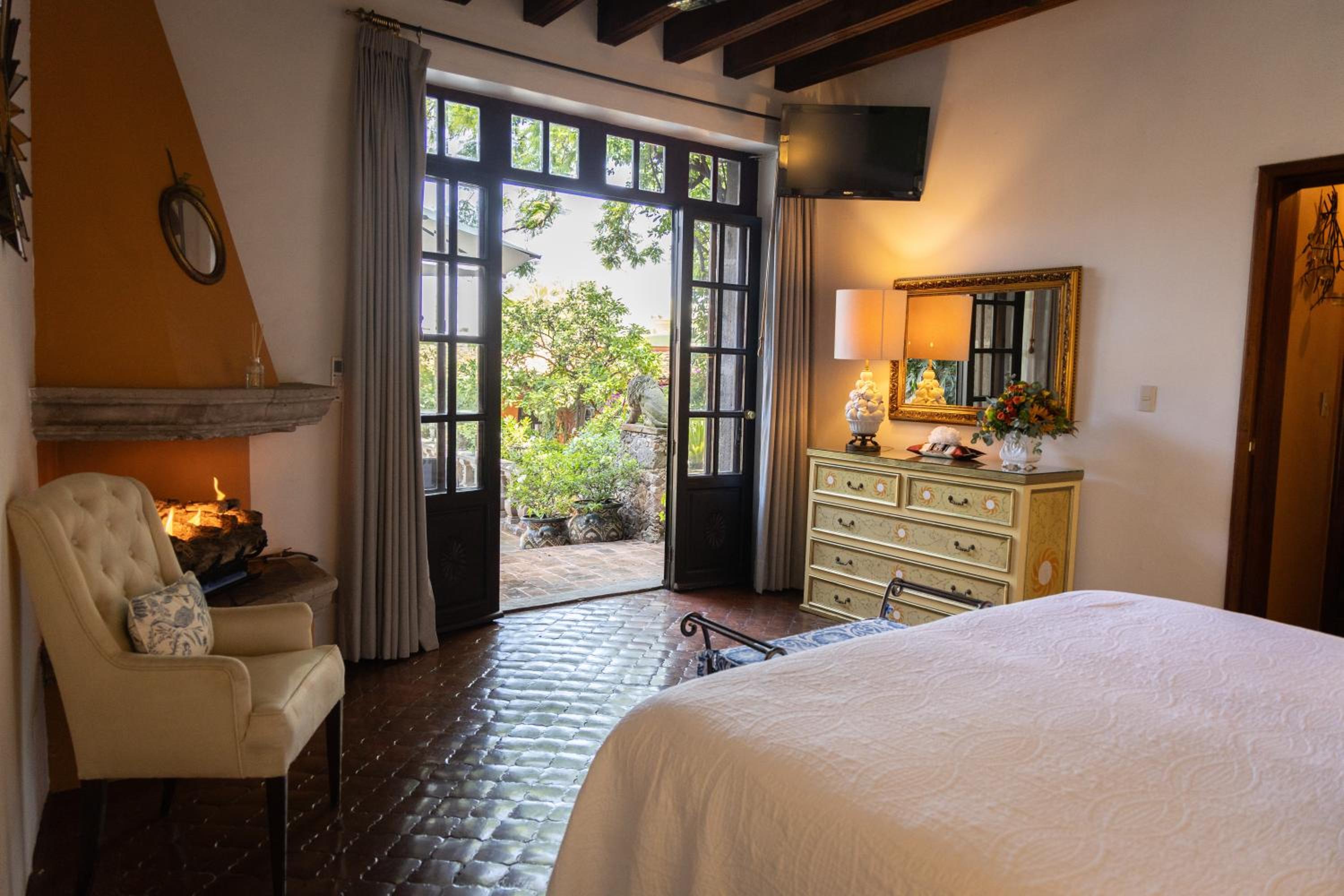 Superior Double or Twin Room - Photo 1