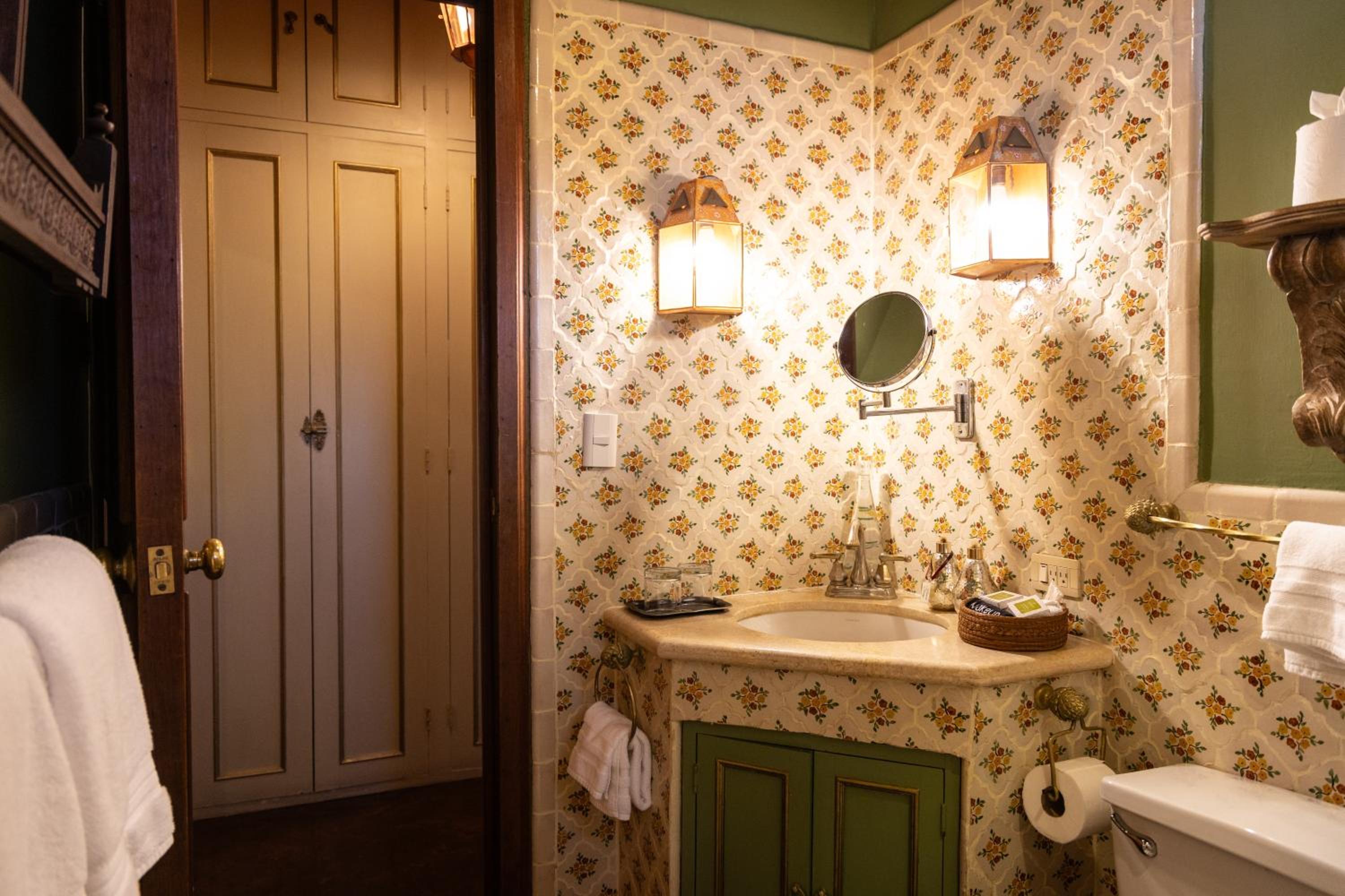 Superior Double or Twin Room - Photo 3