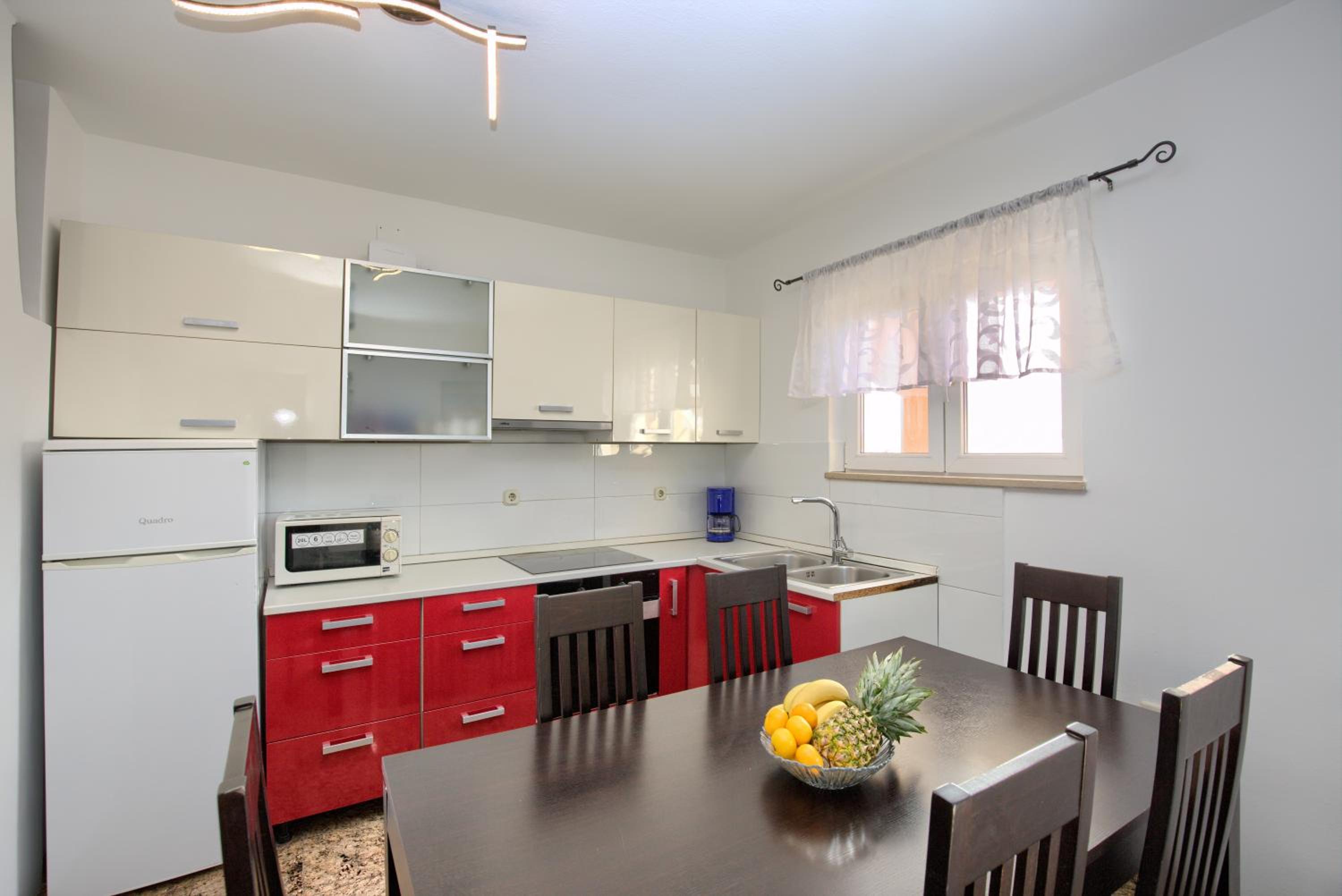 Two-Bedroom Apartment with Balcony photo 3