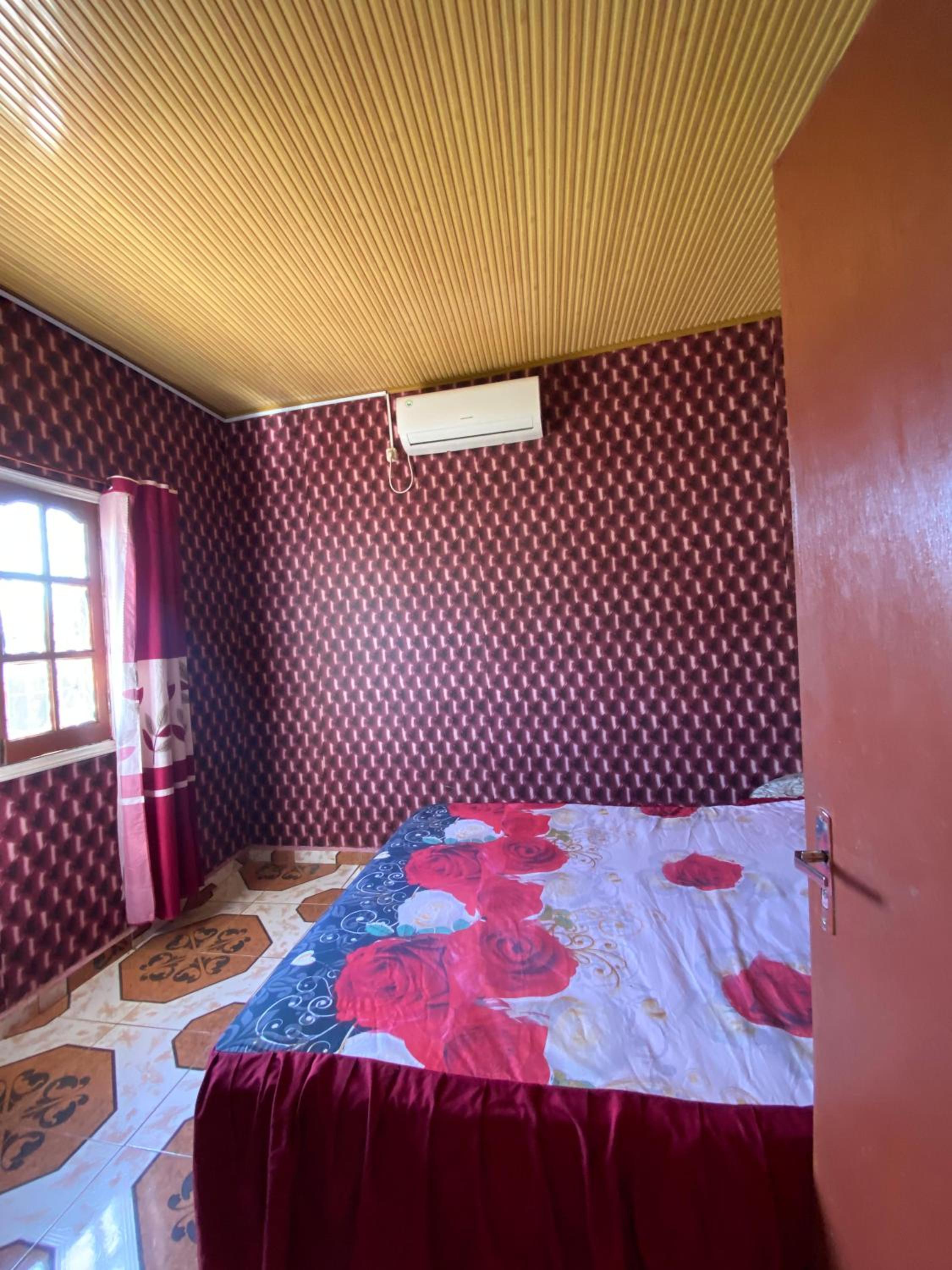 One-Bedroom House photo 2