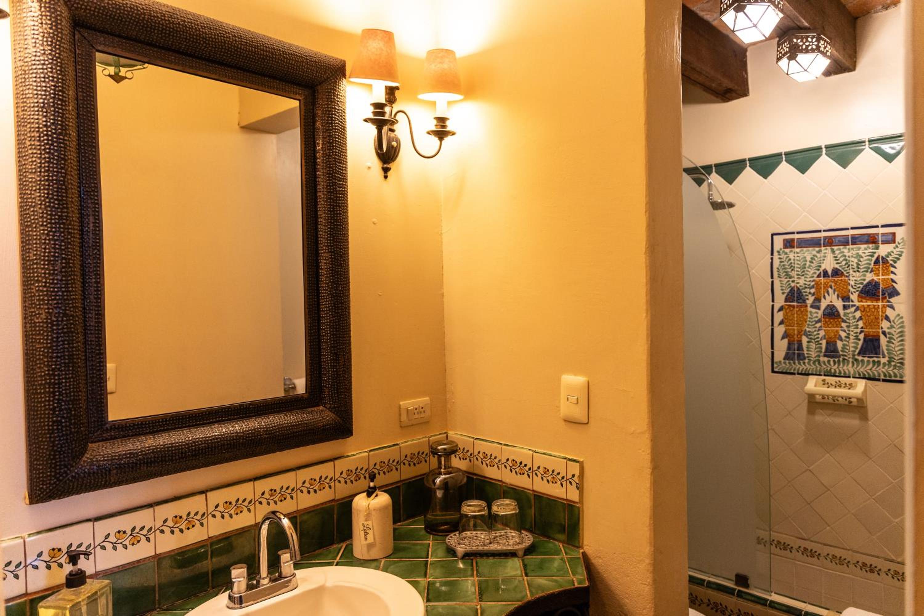 Double or Twin Room - Photo 2