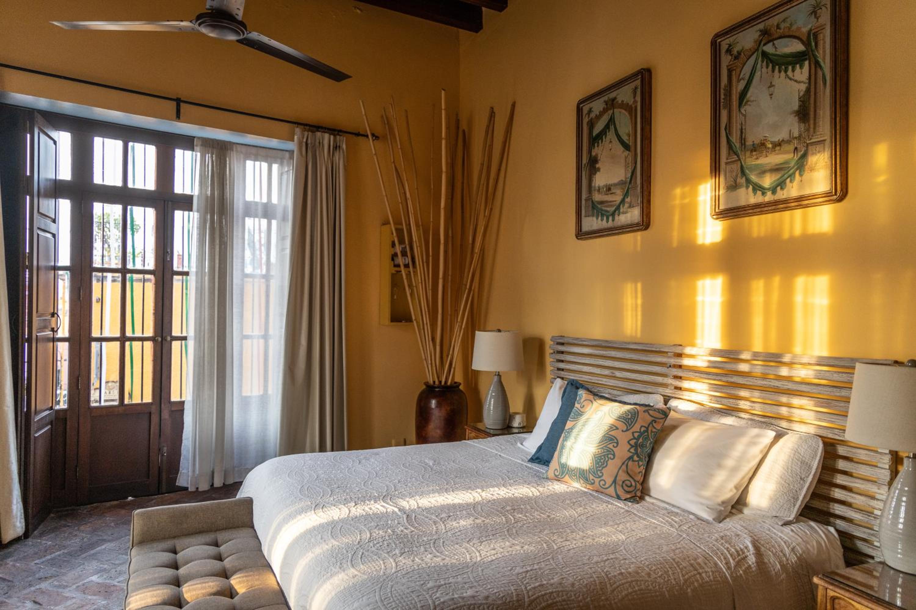 Double or Twin Room - Photo 4