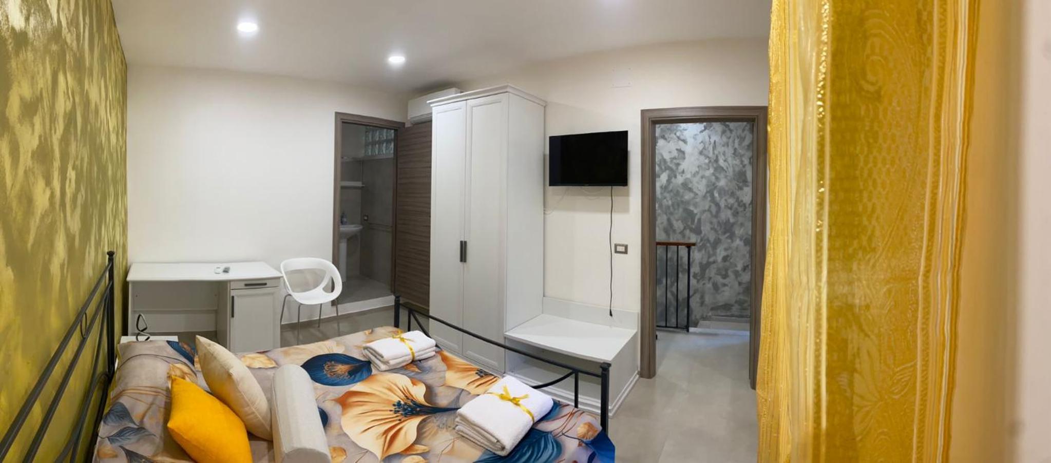Double Room with Private Bathroom photo 2