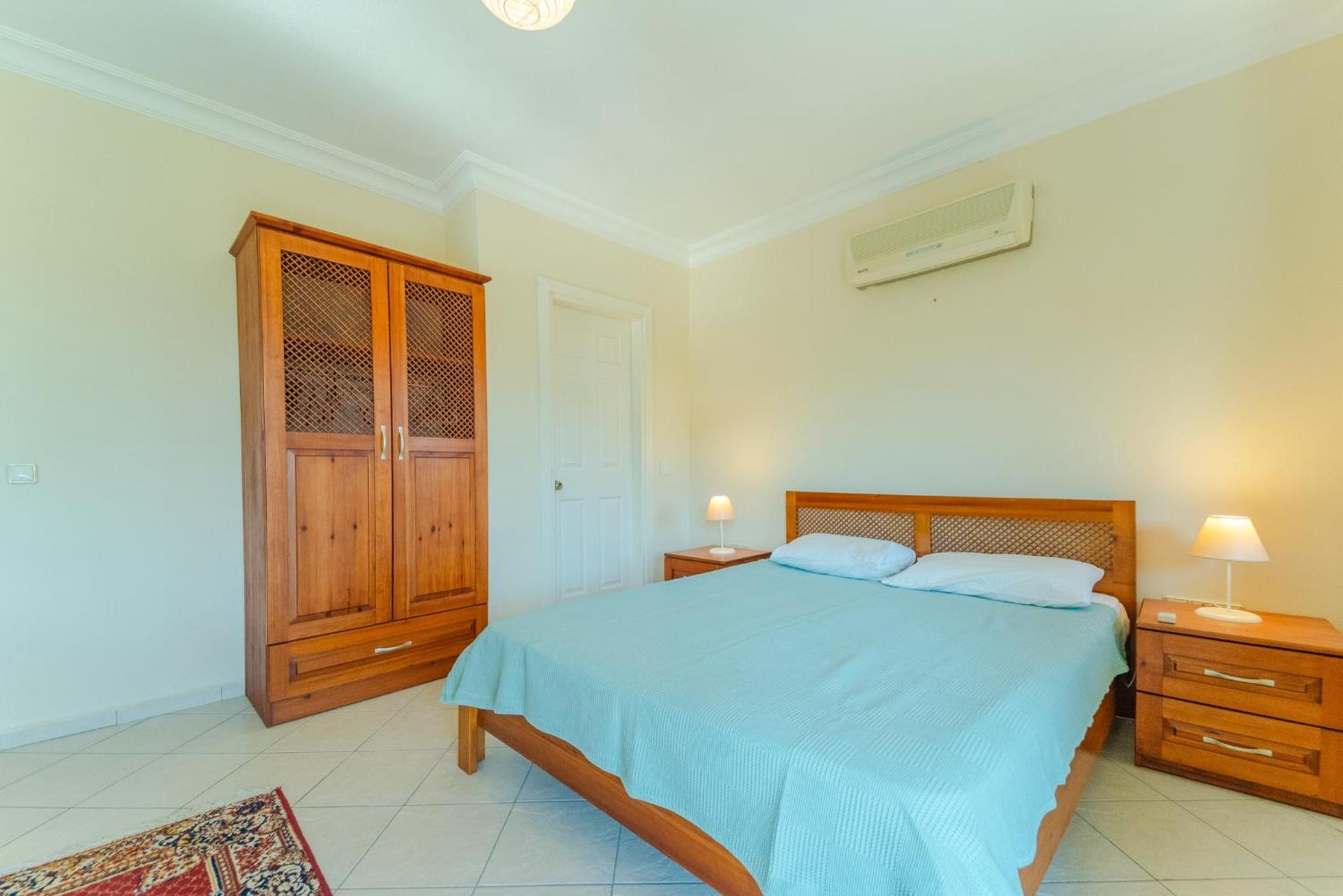 Three-Bedroom Villa photo 1