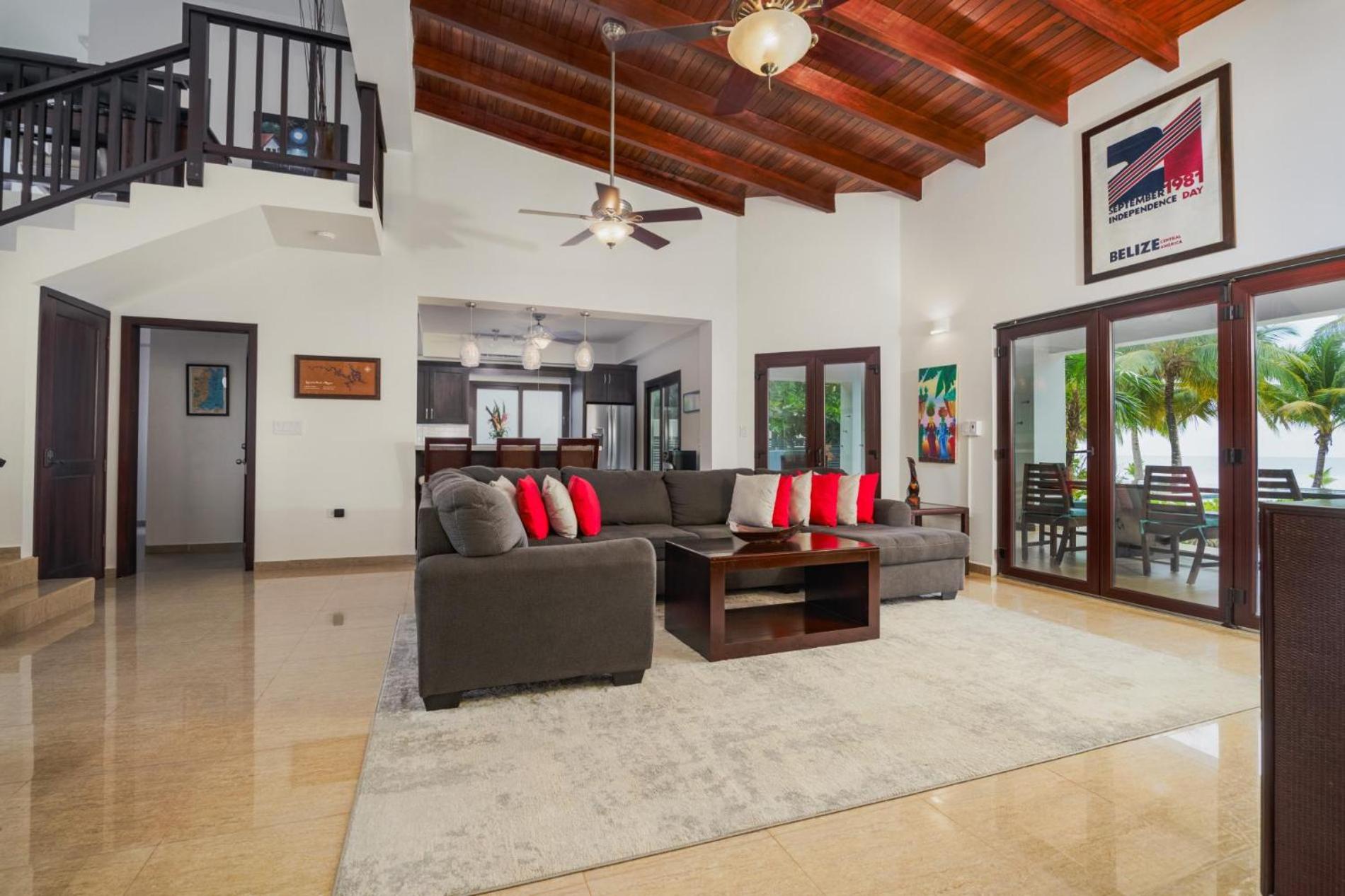 Villa photo 1