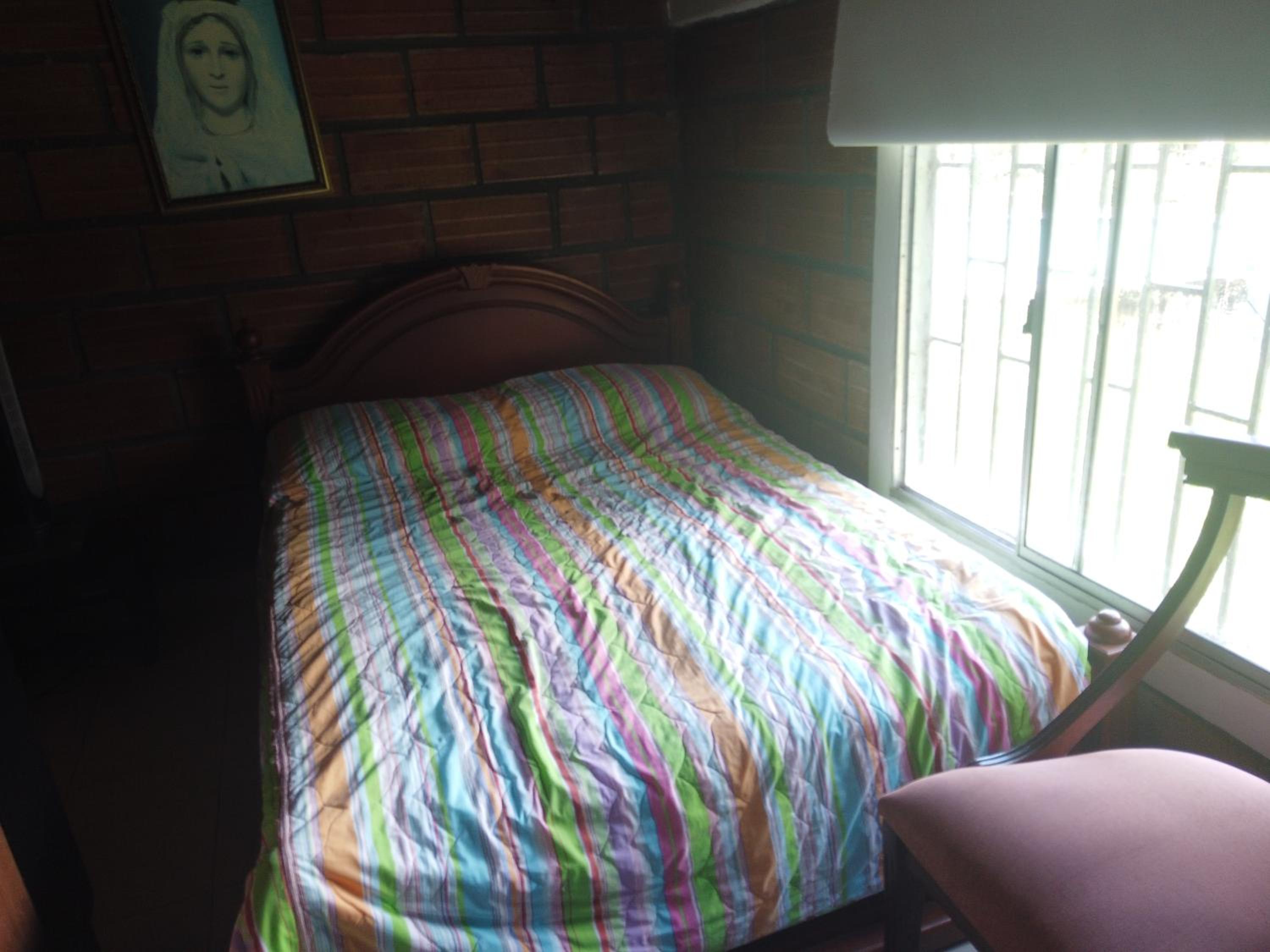 One-Bedroom House photo 1