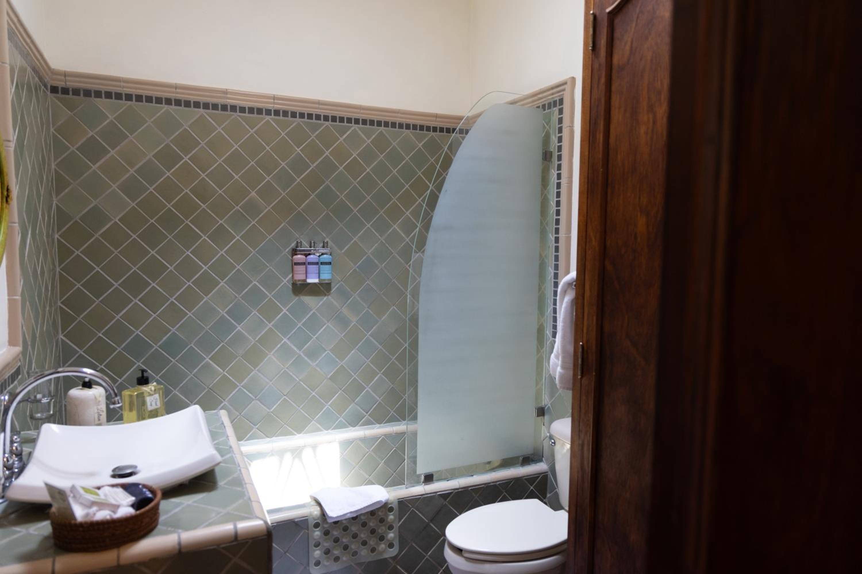 Deluxe Double Room - Photo 7
