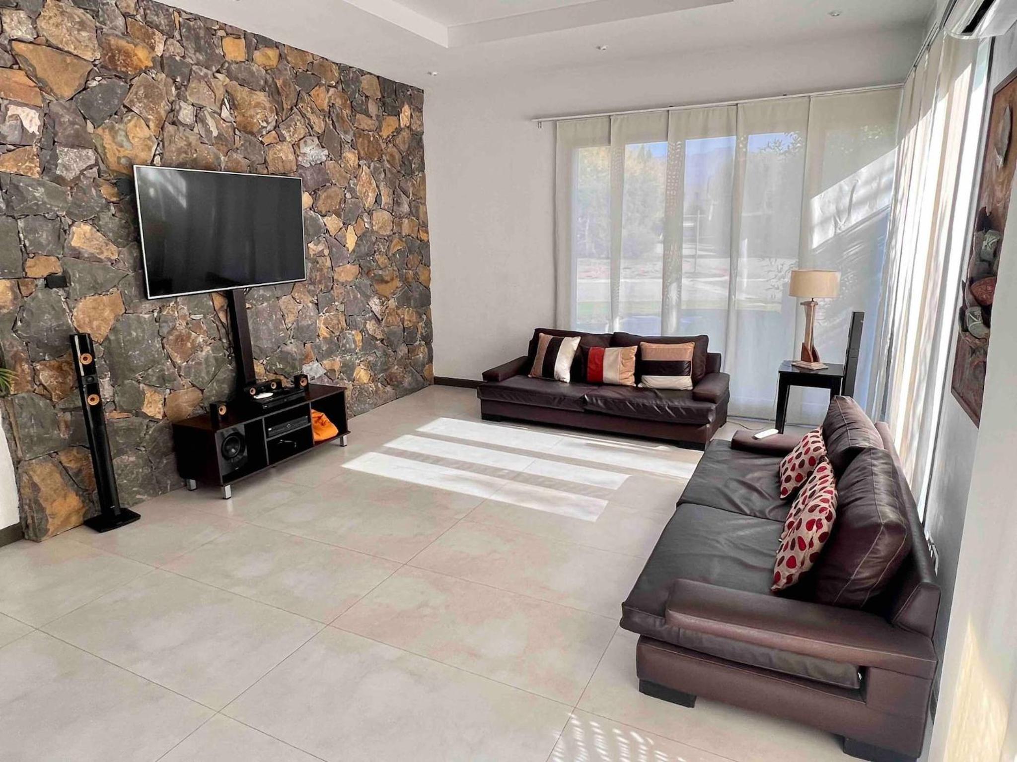 Three-Bedroom Holiday Home  photo 1