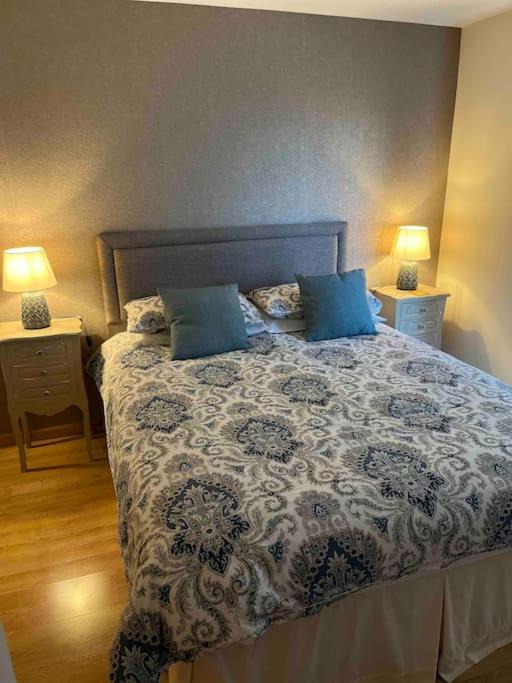 Two-Bedroom House photo 3