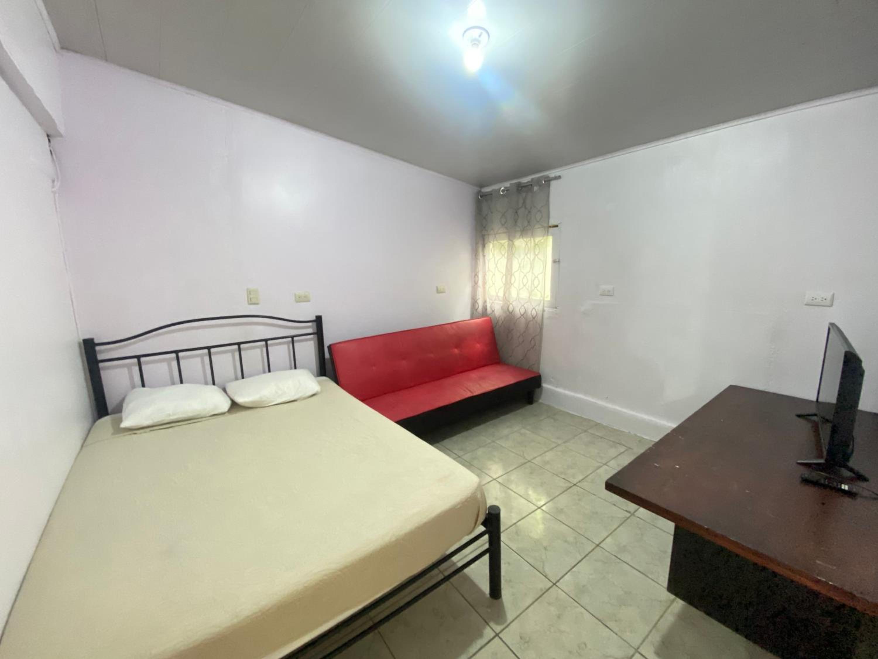 Apartment photo 2