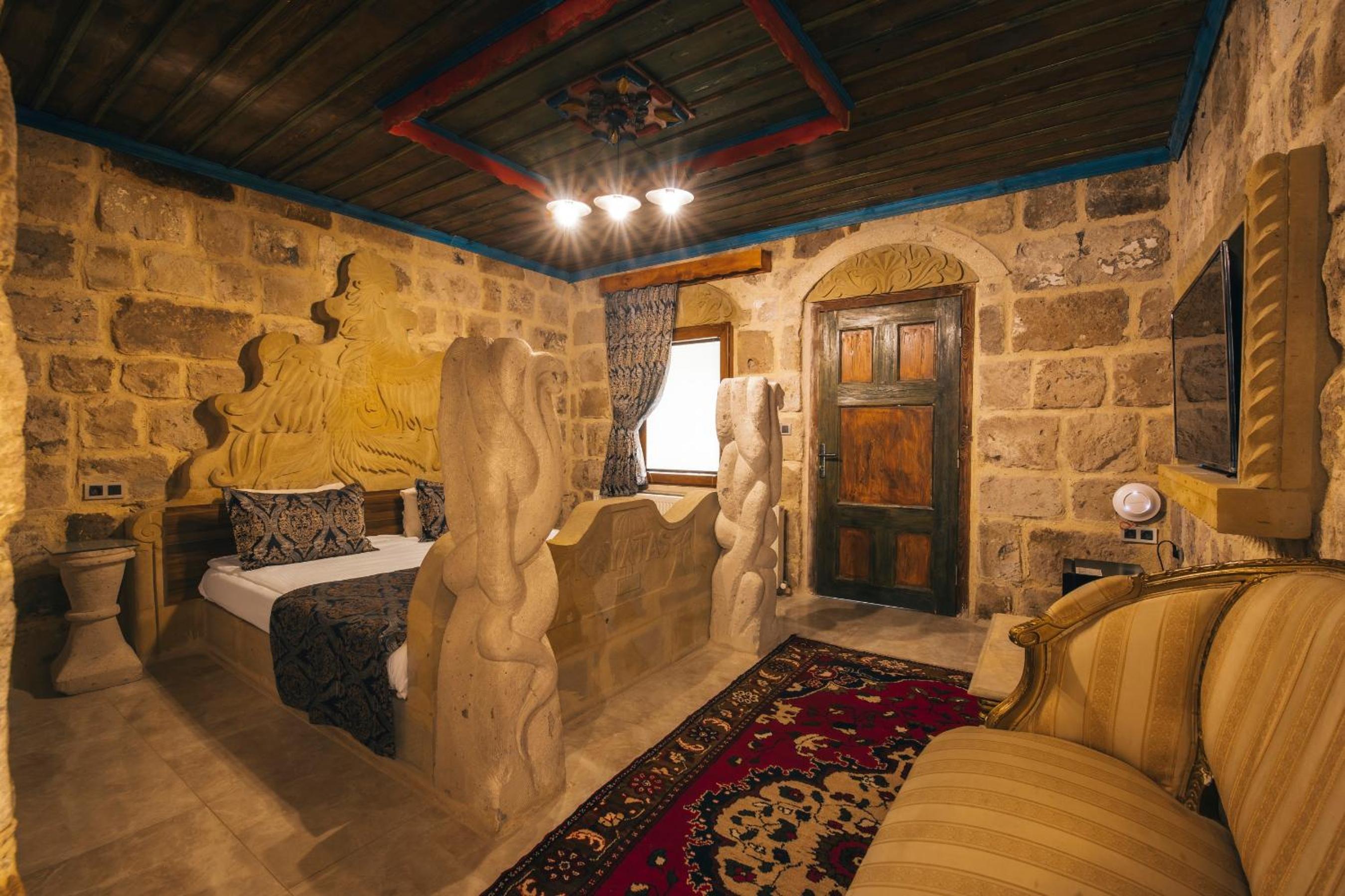 Double Room - Photo 9