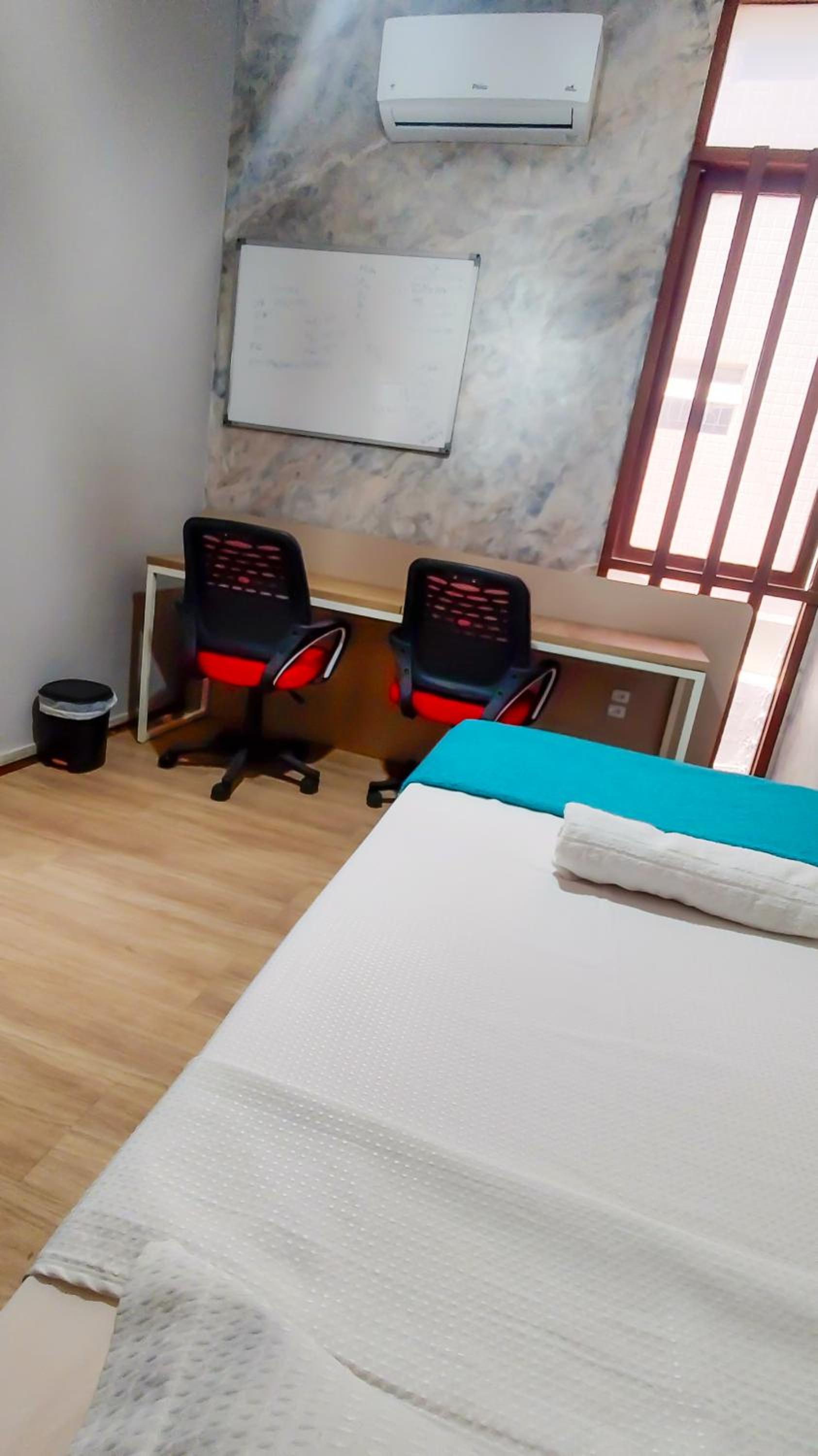 Standard Single Room With Shared Bathroom photo 3