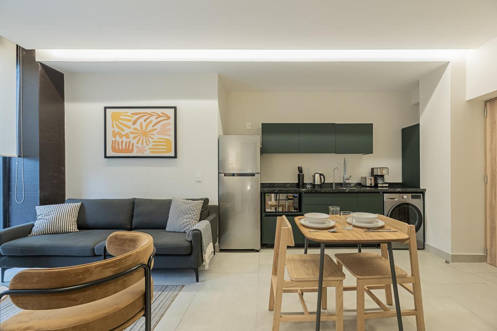 Deluxe One-Bedroom Apartment with Balcony  - Photo 5
