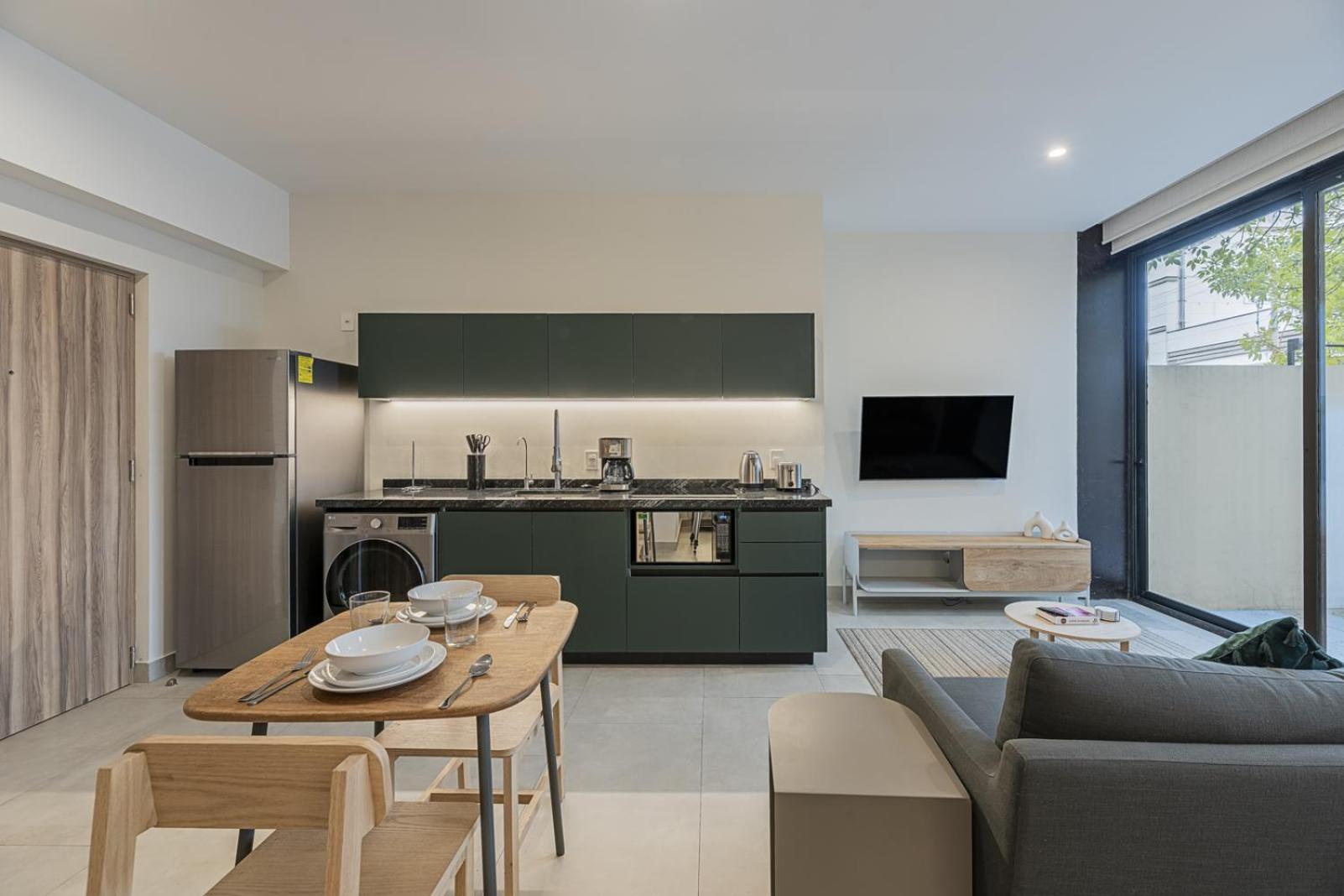 Deluxe One-Bedroom Apartment with Balcony  - Photo 17