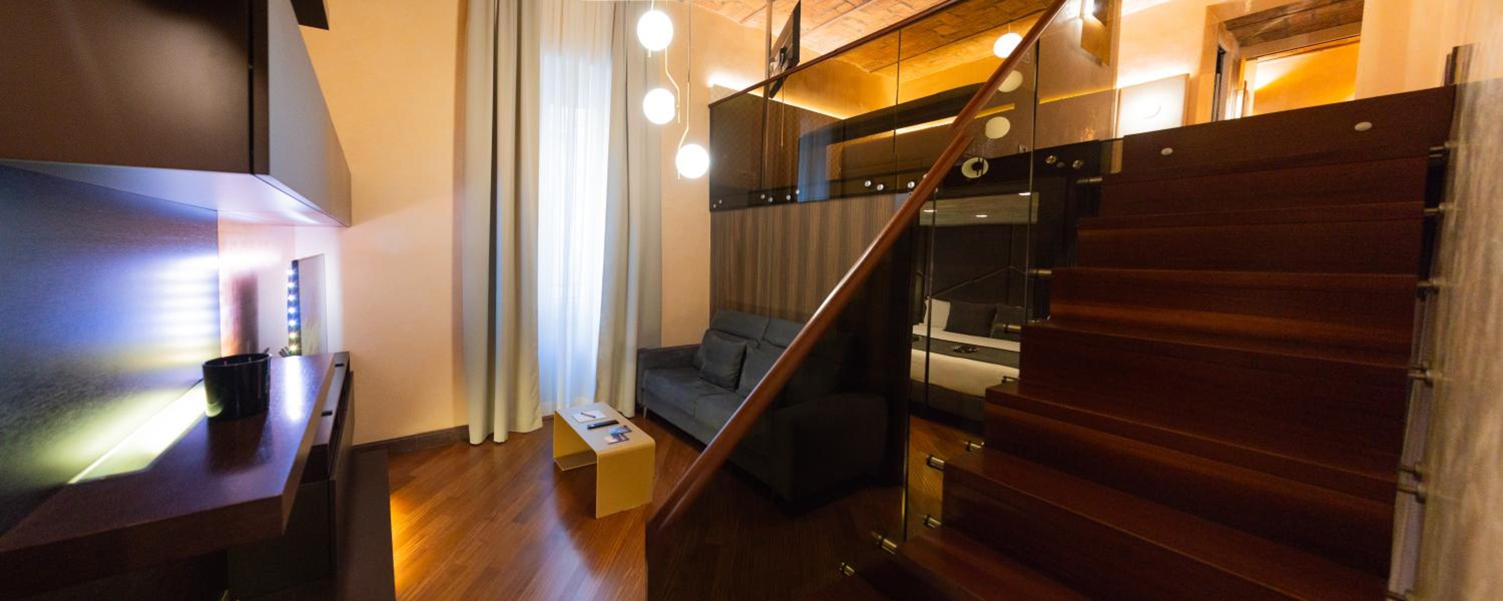 King Suite - Split Level