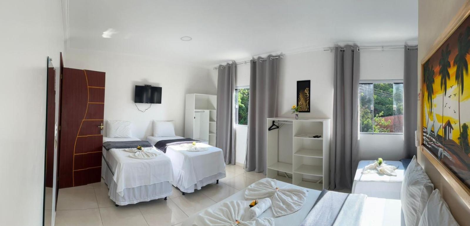 Standard Family Room - Photo 8