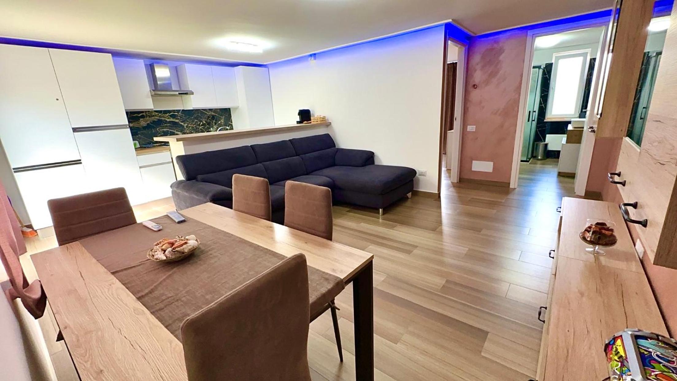 One-Bedroom House photo 1