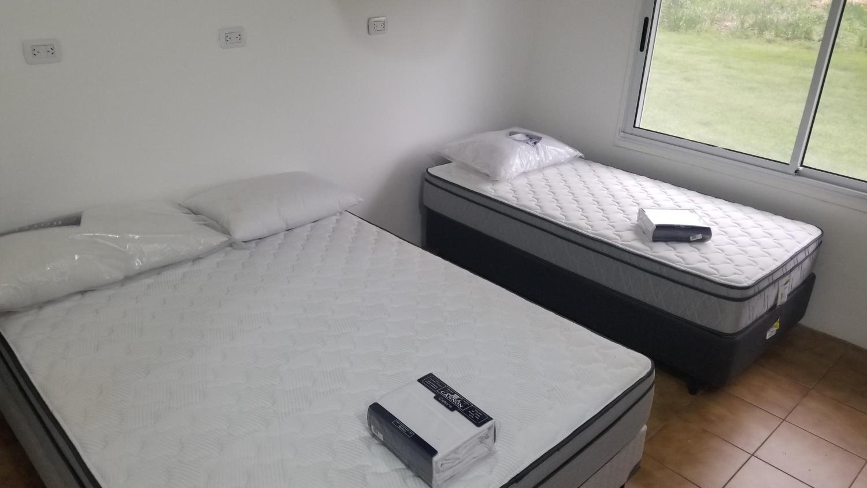 Seven-Bedroom House photo 1
