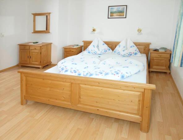 Large Two-Bedroom Apartment with Balcony