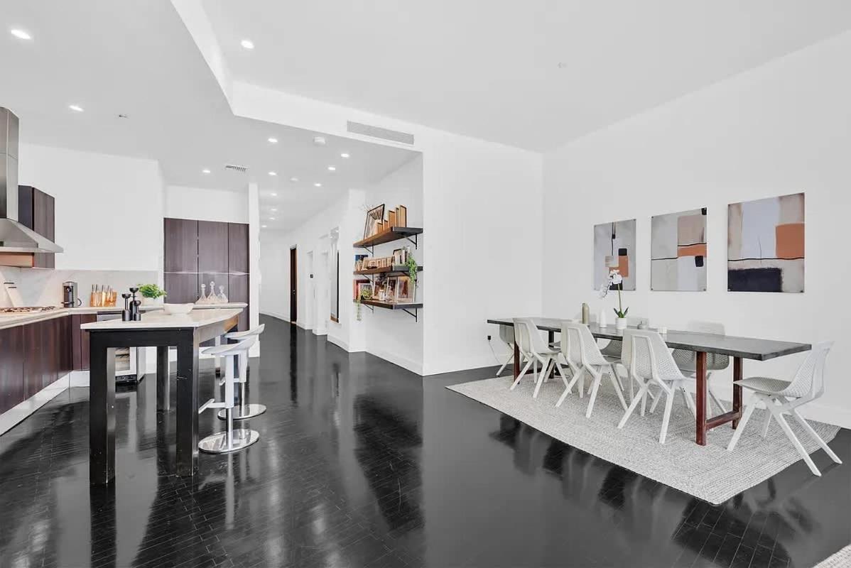 Apartment photo 3