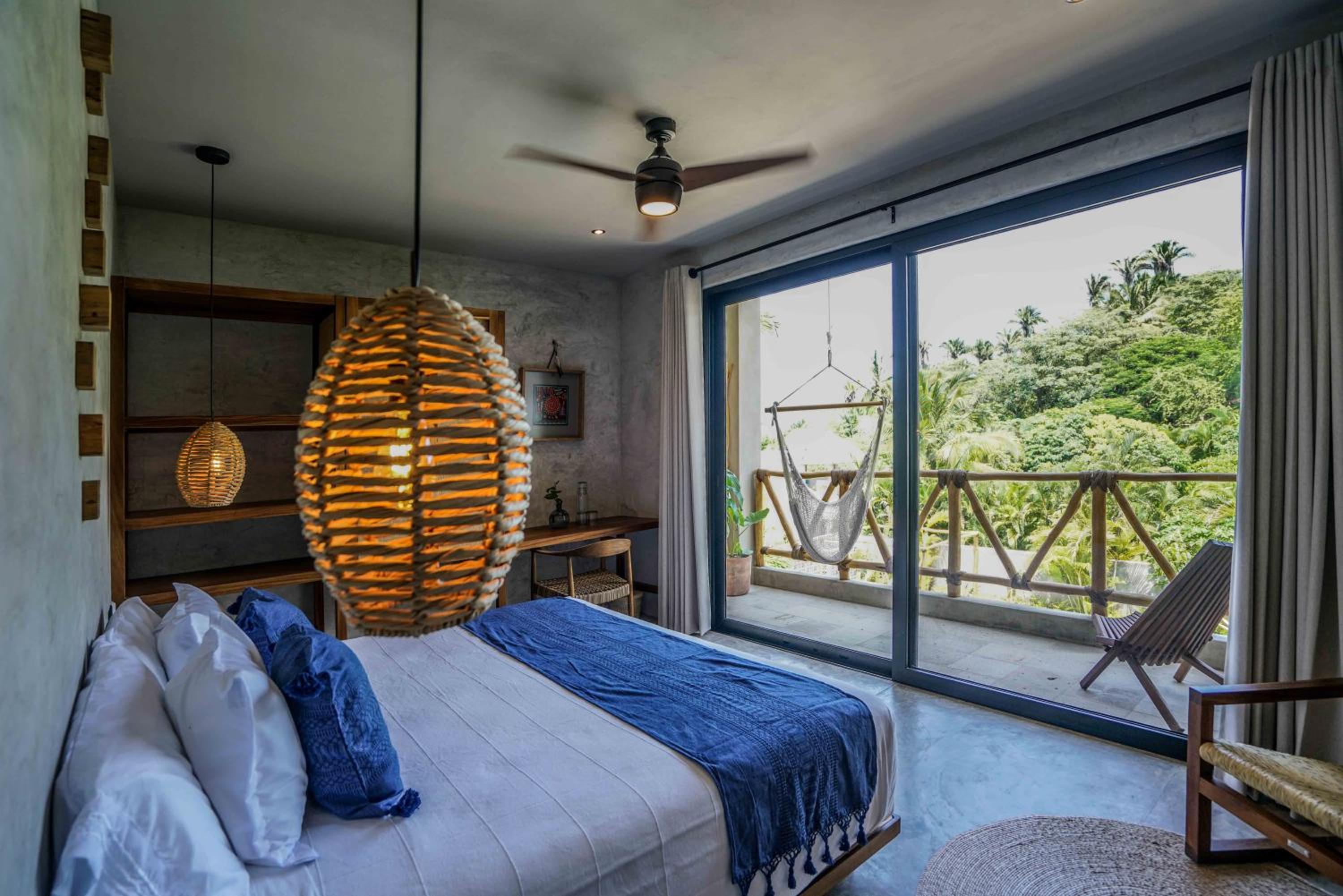 Quarto Duplo Deluxe com Varanda e Vista para o Mar