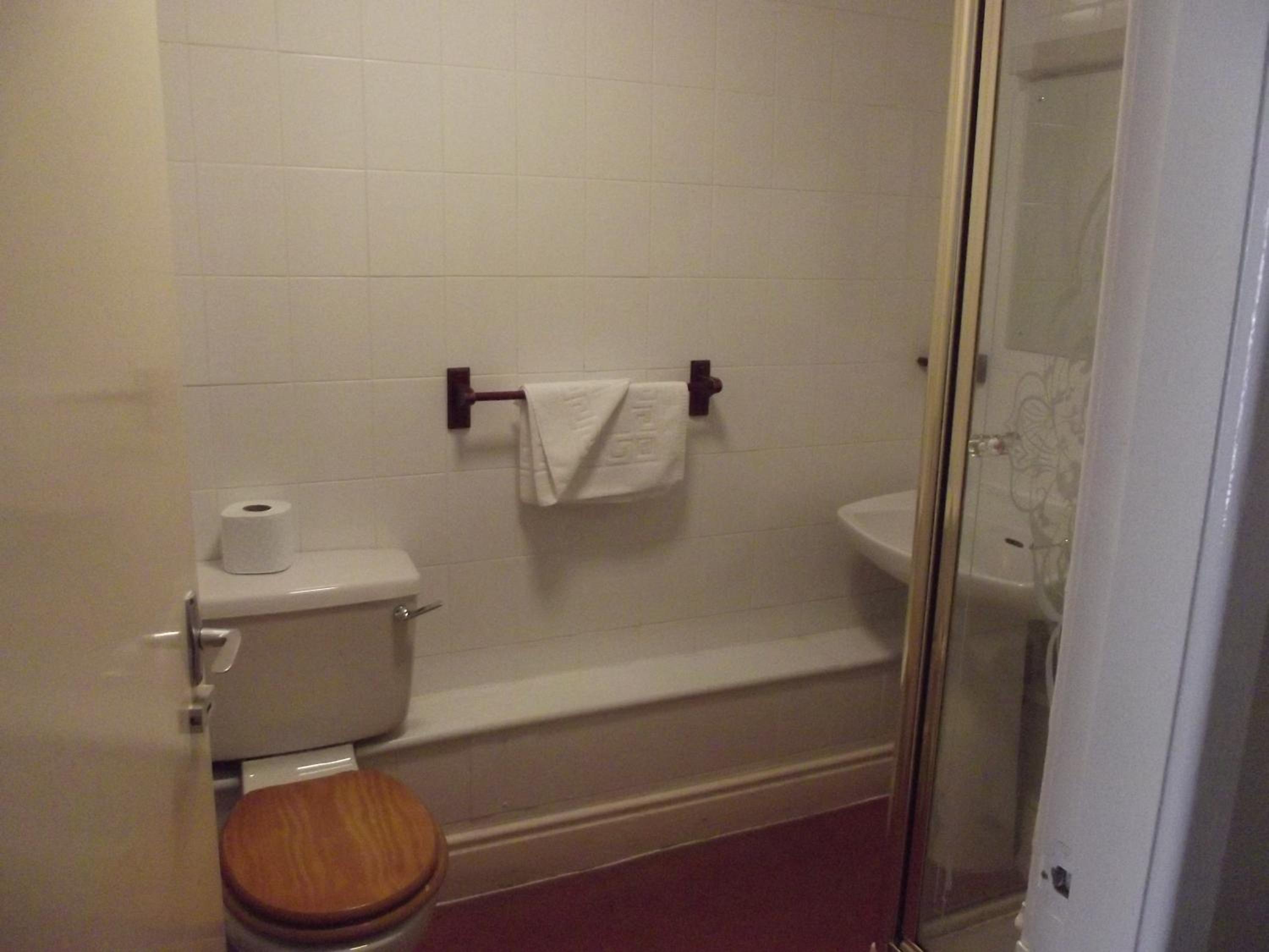 Single Room photo 3