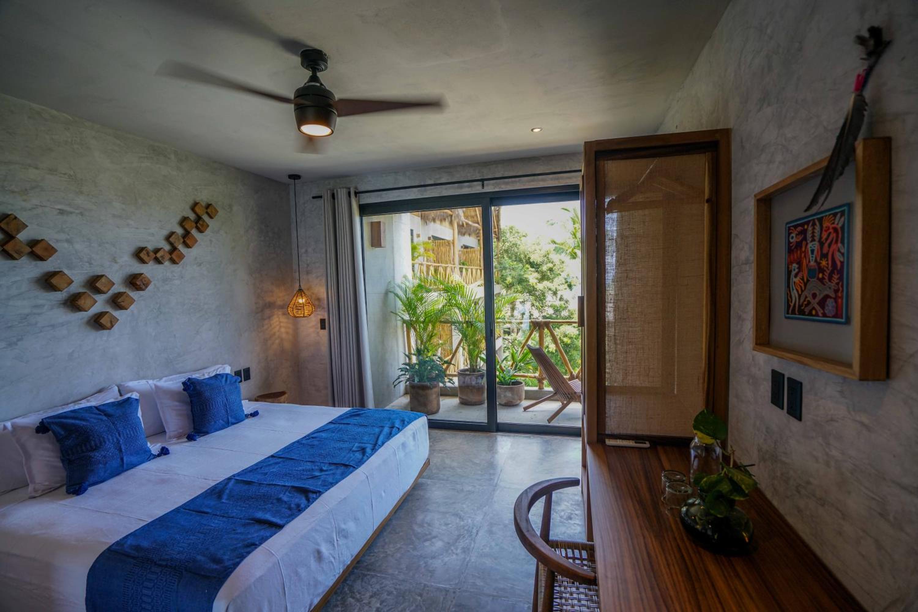Quarto Duplo Deluxe com Varanda e Vista para o Mar