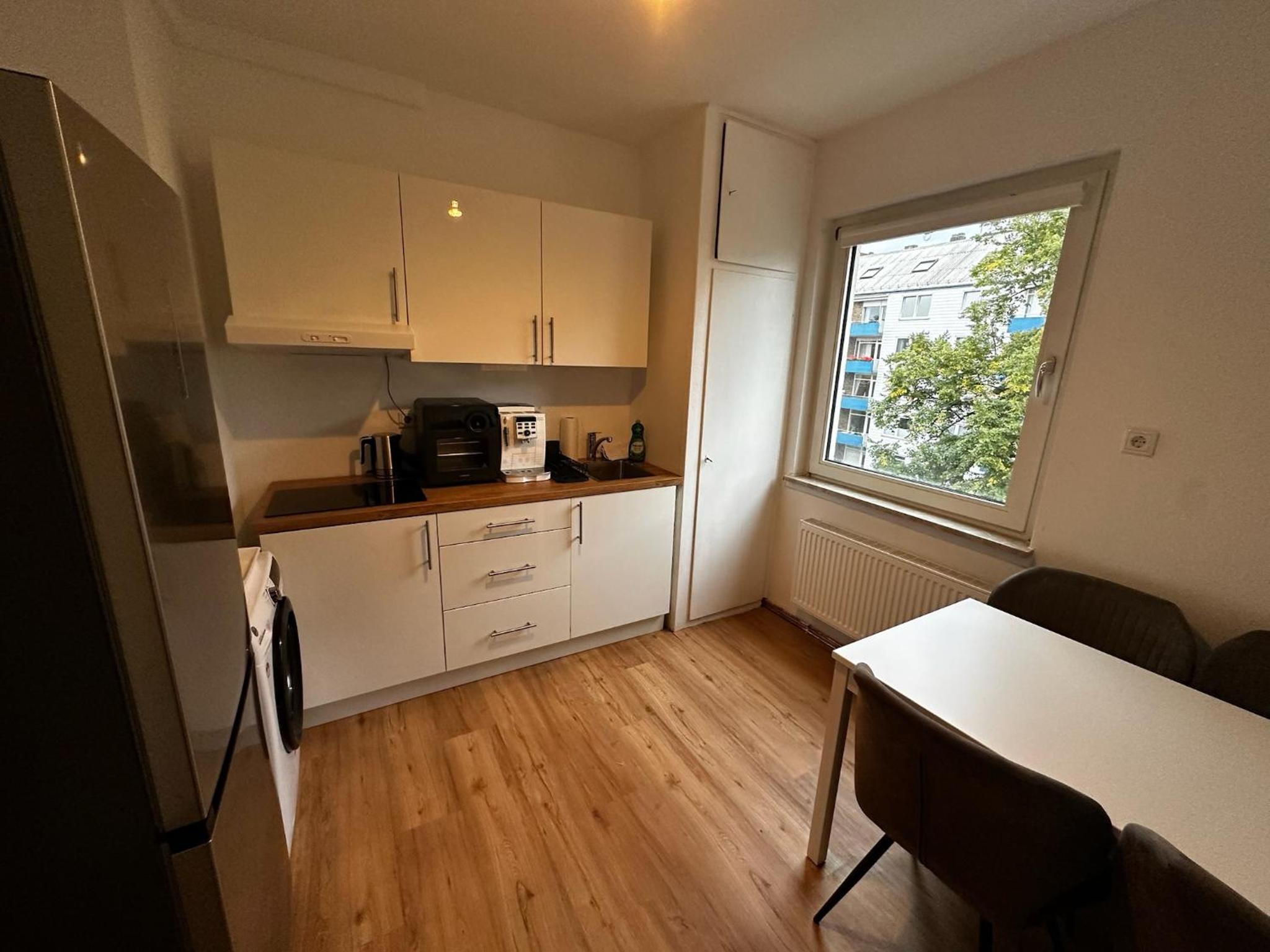 One-Bedroom Apartment photo 2