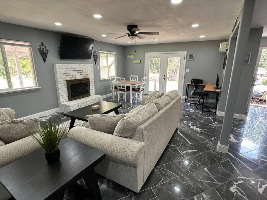 Three-Bedroom House photo 1