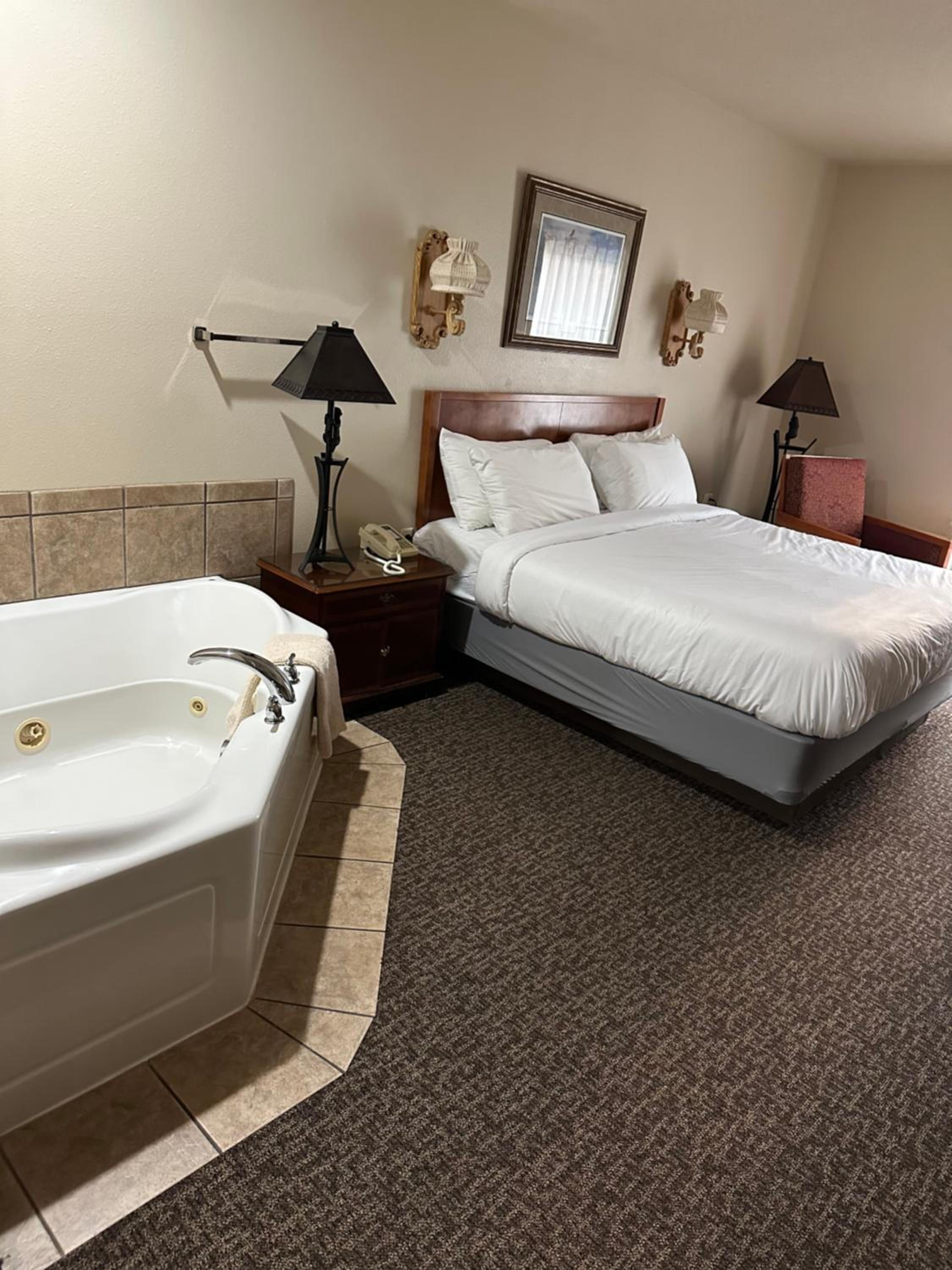 King Suite with Spa Bath