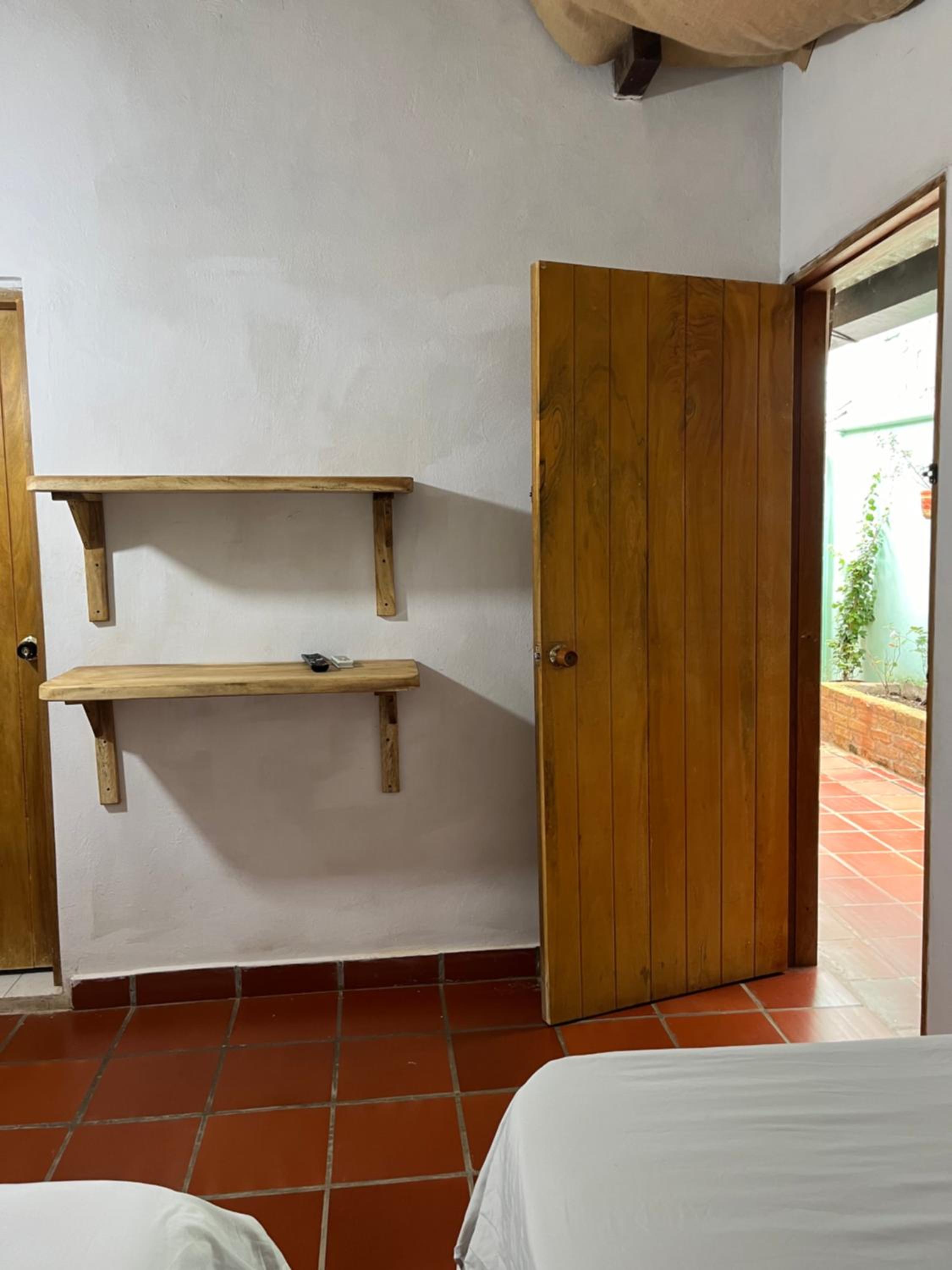 Basic Triple Room photo 3