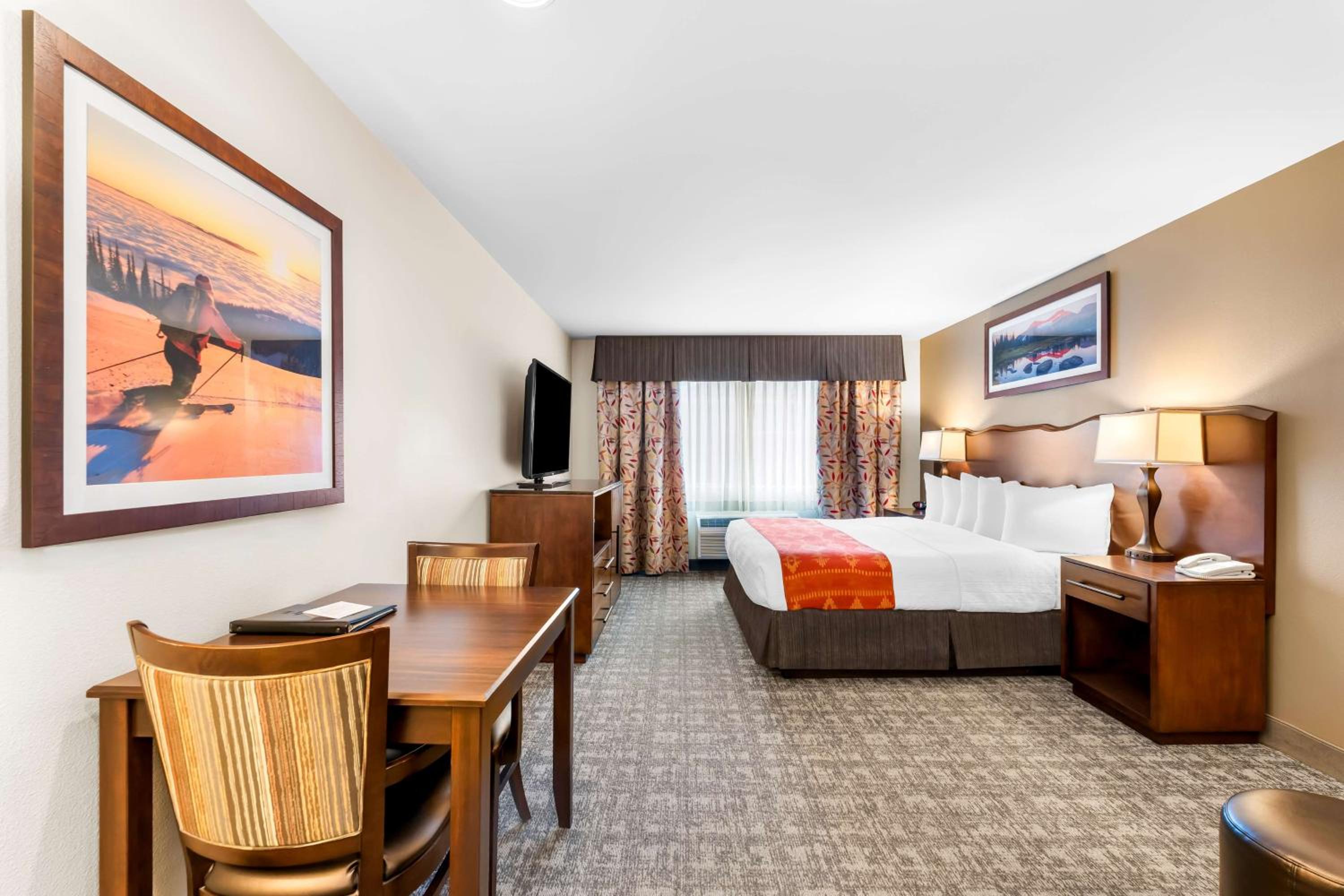 King Room - Pet Friendly - Photo 4