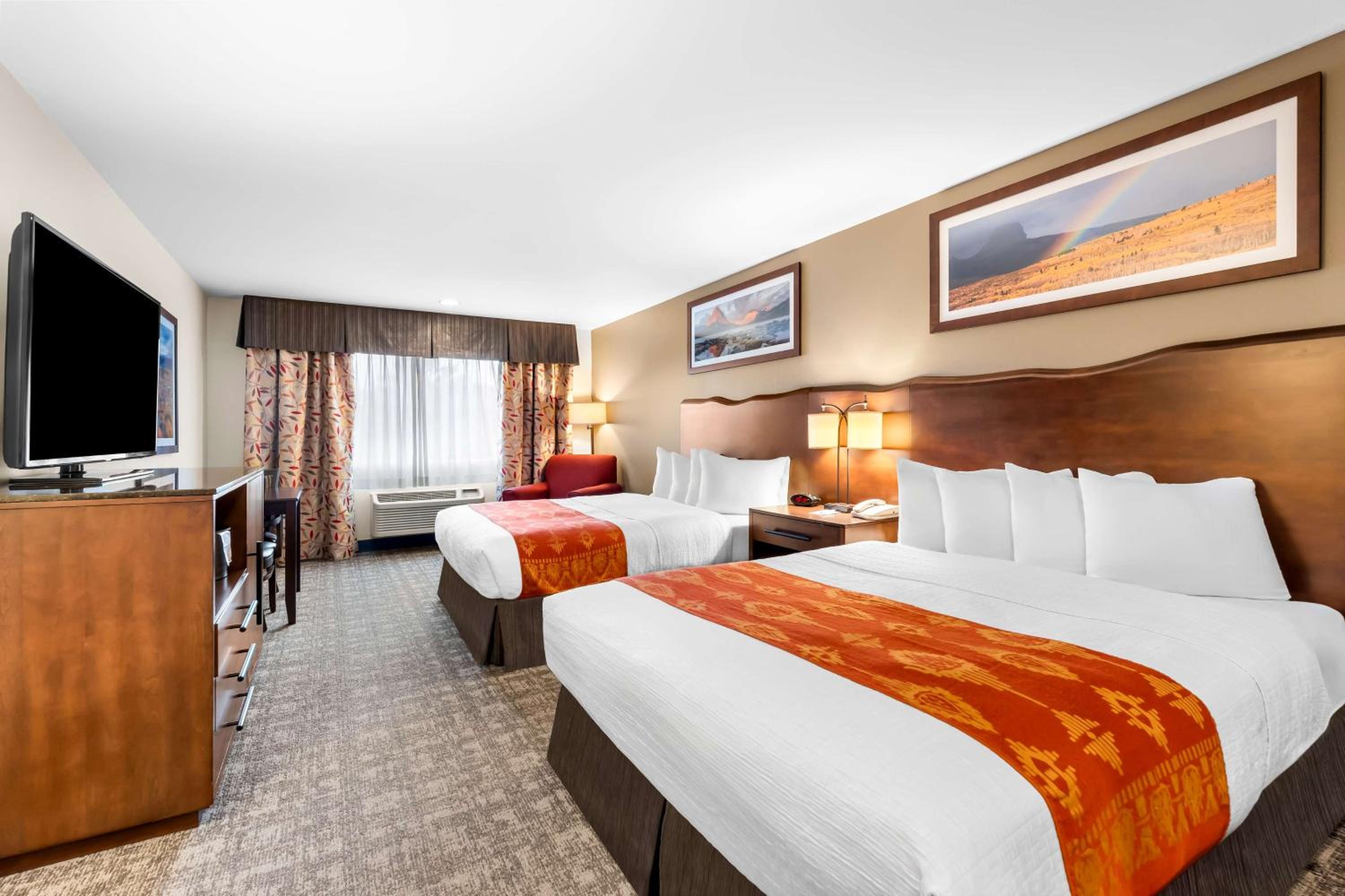 Queen Room with Two Queen Beds - Pet Friendly photo 1