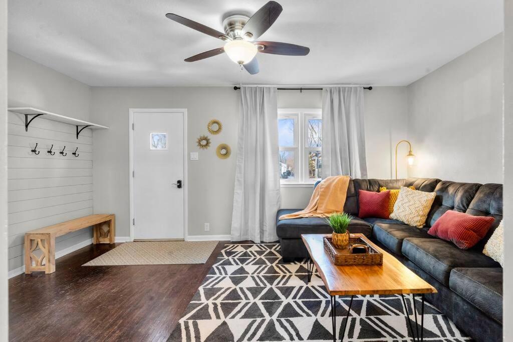 Two-Bedroom House photo 2