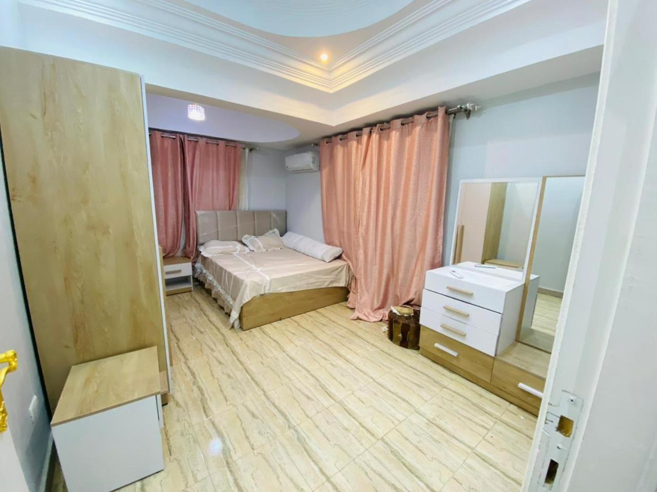 Three-Bedroom Apartment photo 1