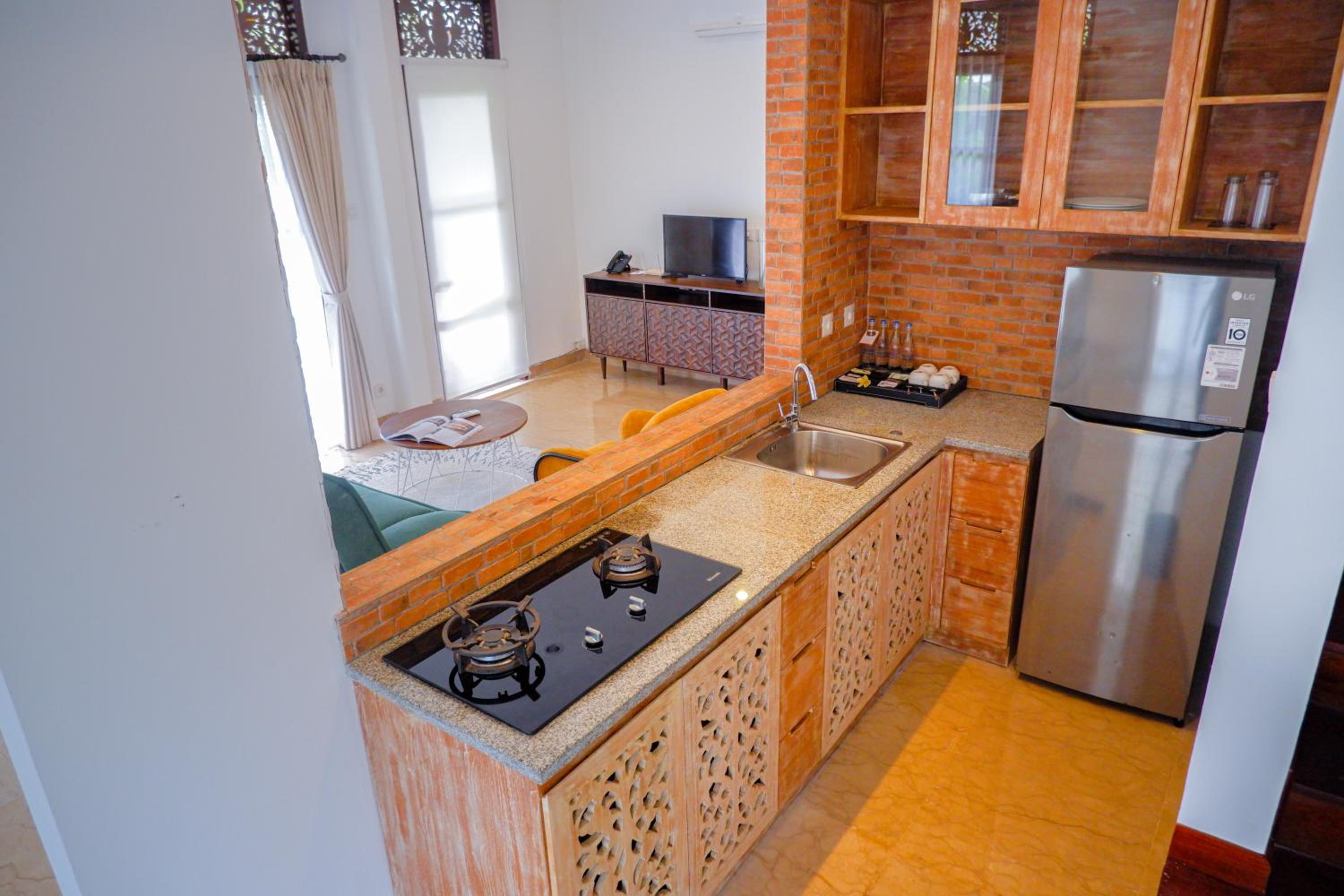 Two-Bedroom Villa - Photo 7