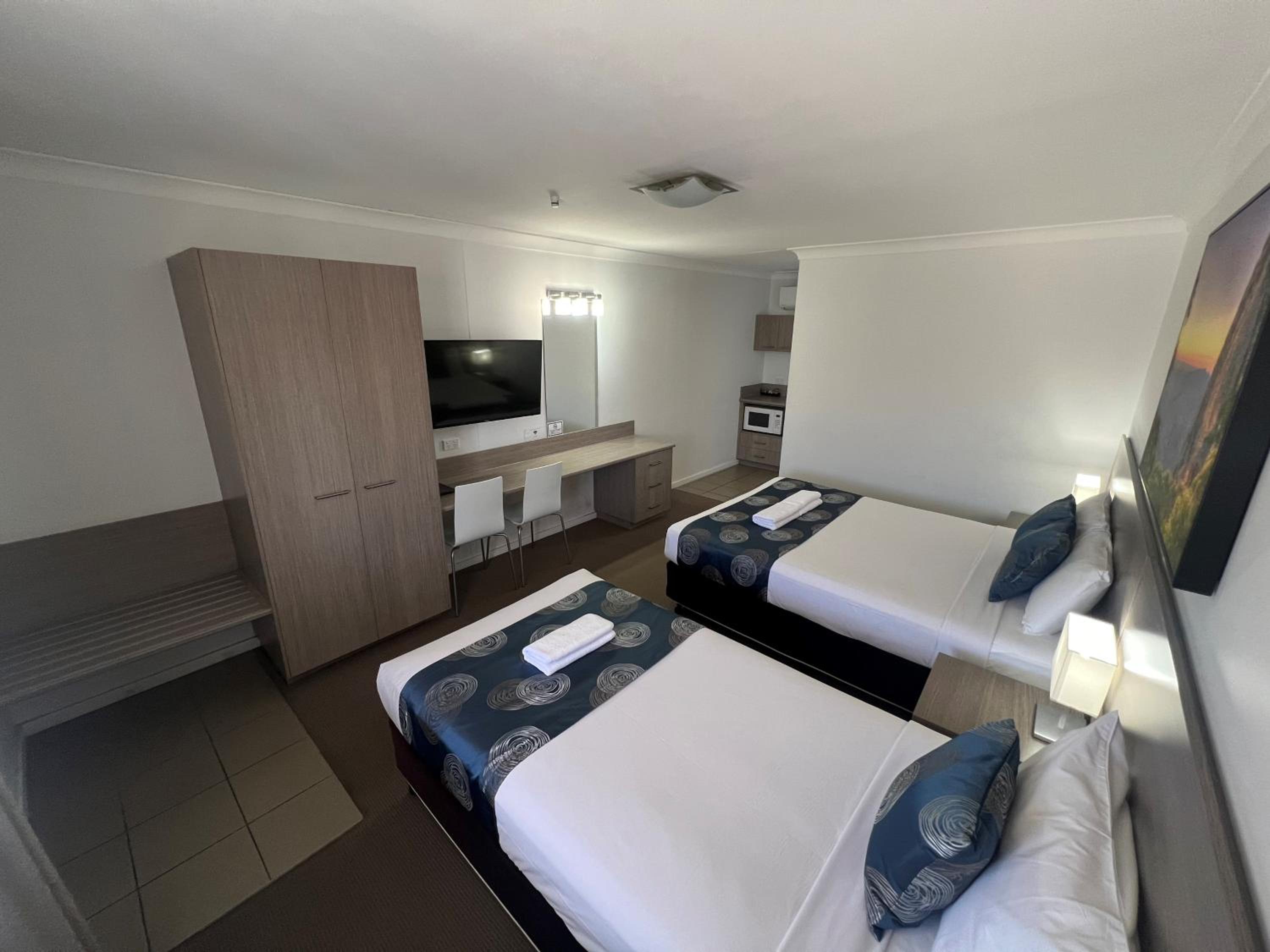 Double or Twin Room photo 3