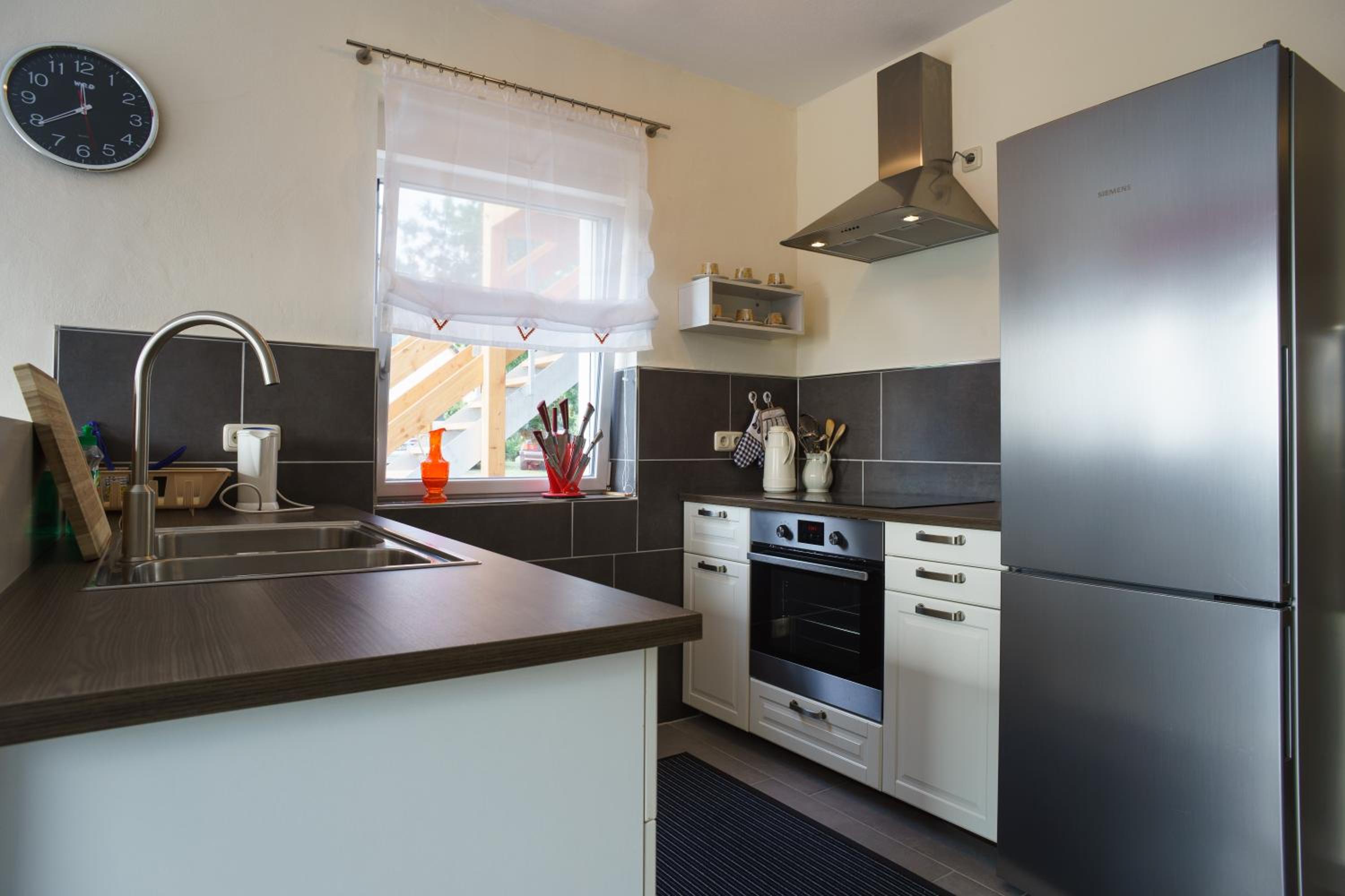 Two-Bedroom Apartment with Terrace photo 3