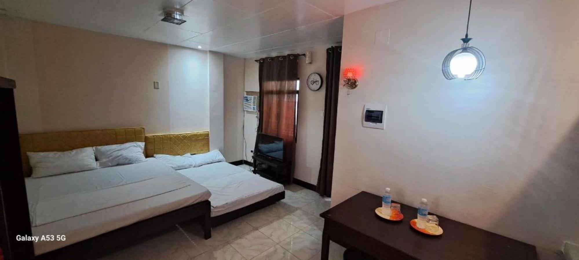 Quadruple Room - Photo 1