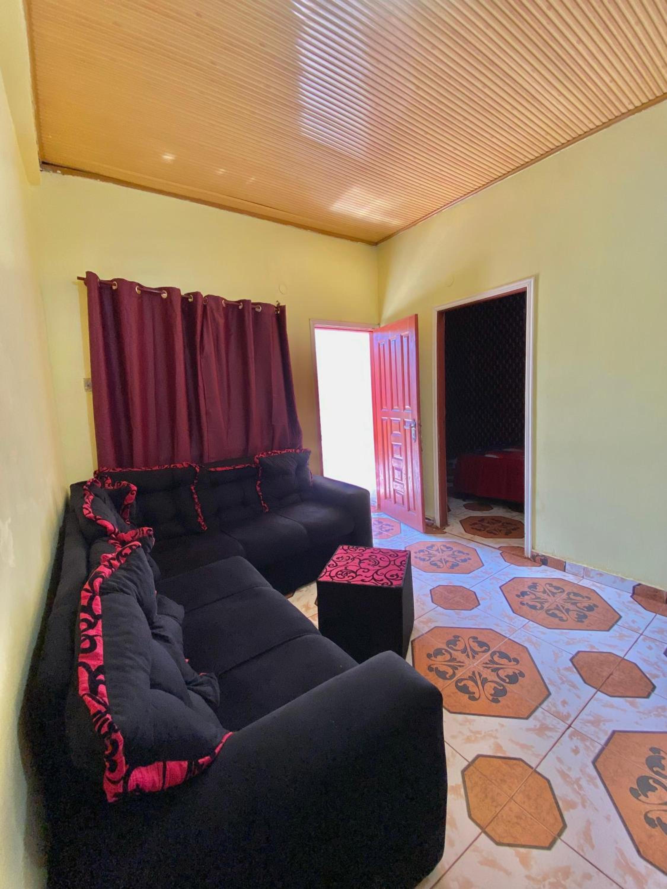 One-Bedroom House photo 1