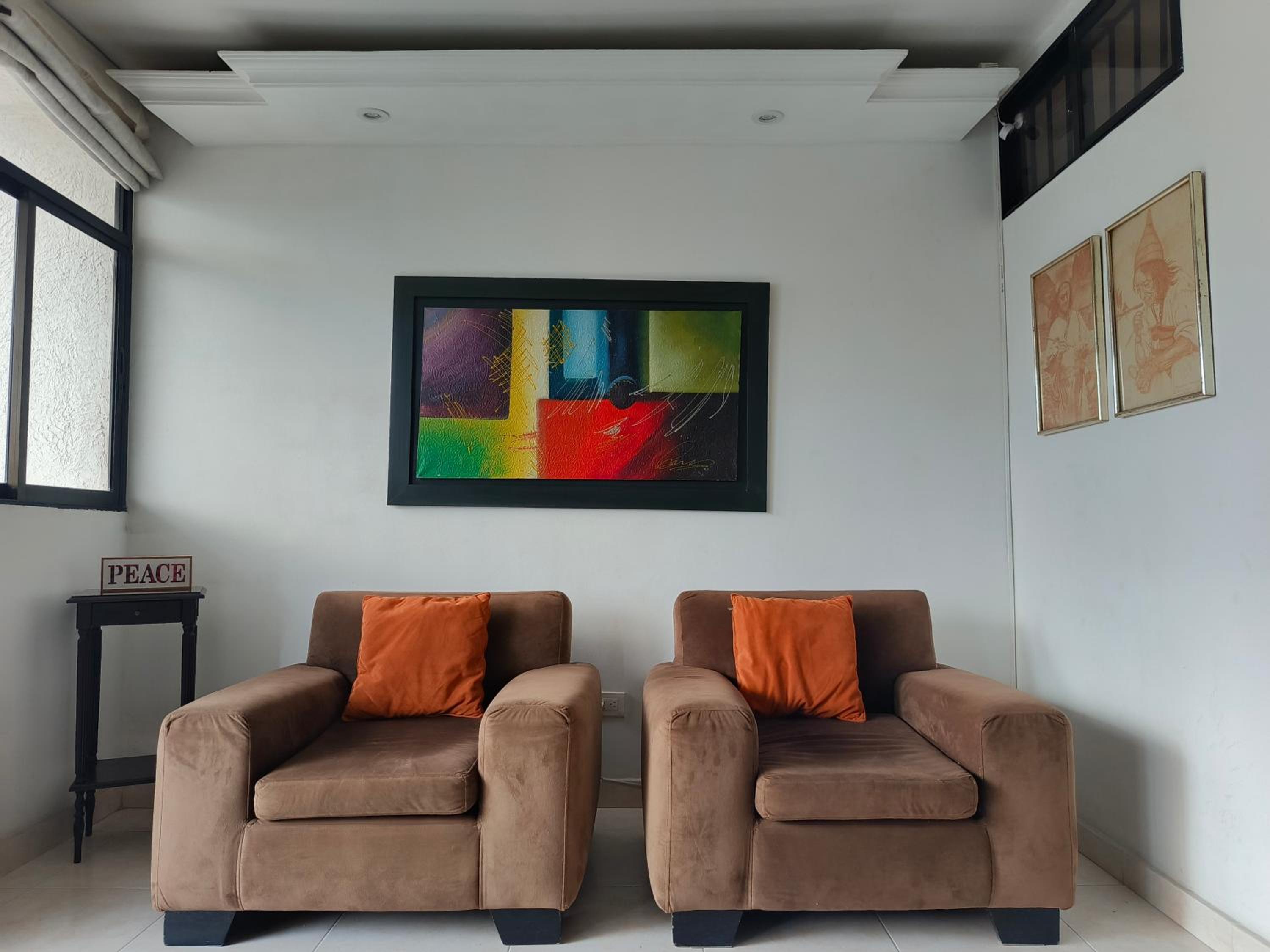 Three-Bedroom Apartment photo 2