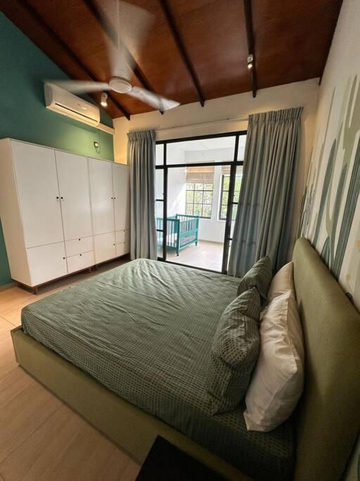 Three-Bedroom Vacation Home  photo 2